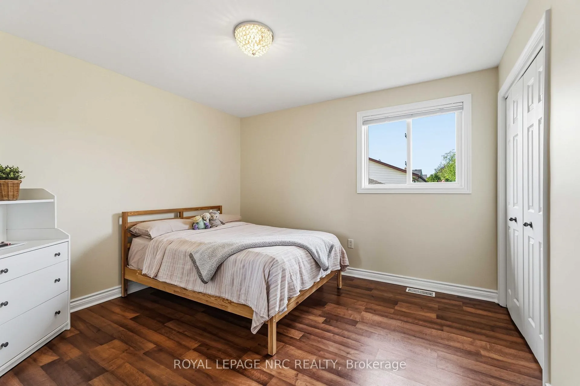 Photo 20 of 3821 19th Street, Grimsby, Grimsby Escarpment — HOMEH