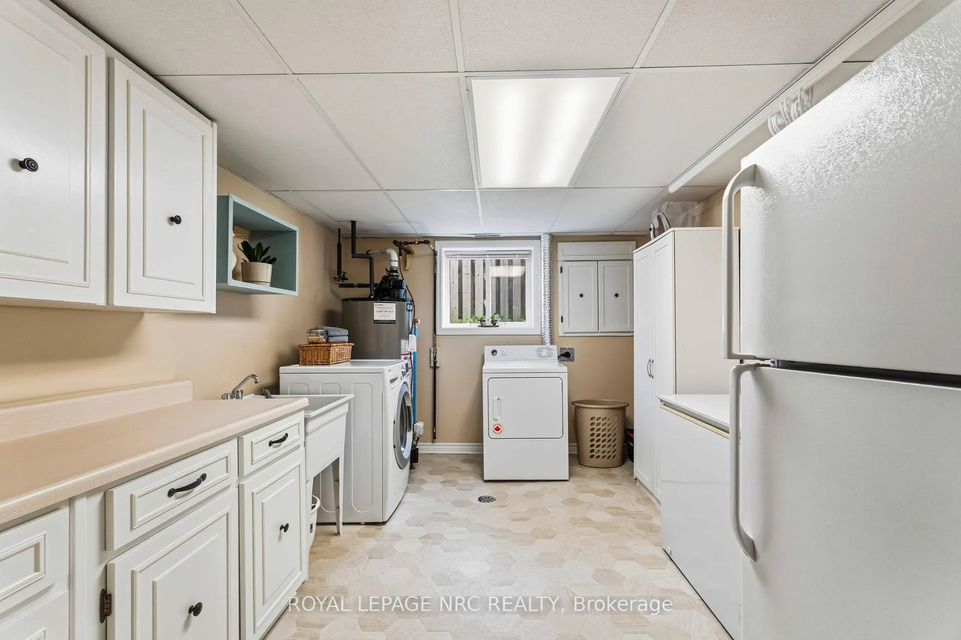 Photo 34 of 3821 19th Street, Grimsby, Grimsby Escarpment — HOMEH