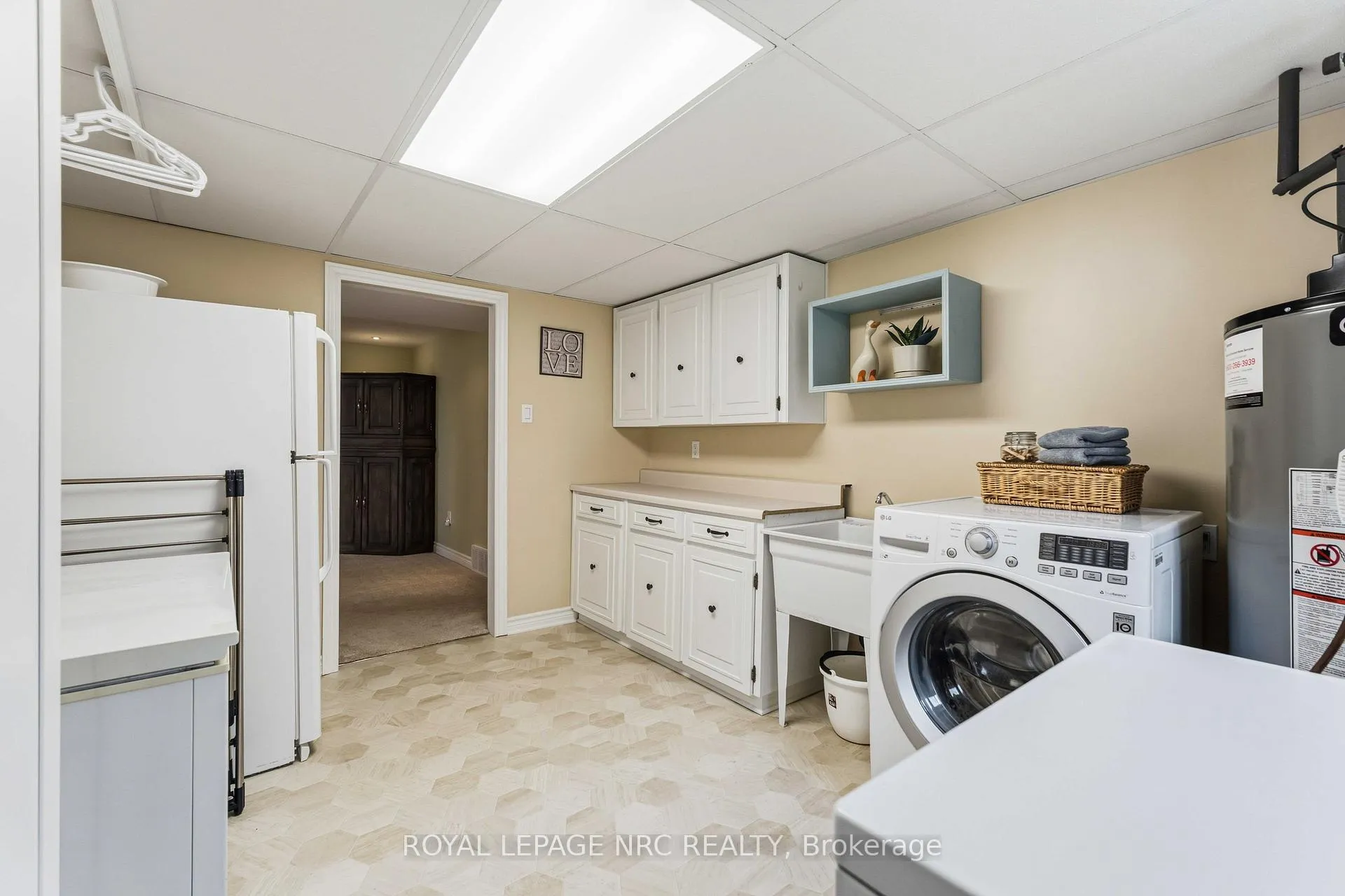 Photo 35 of 3821 19th Street, Grimsby, Grimsby Escarpment — HOMEH
