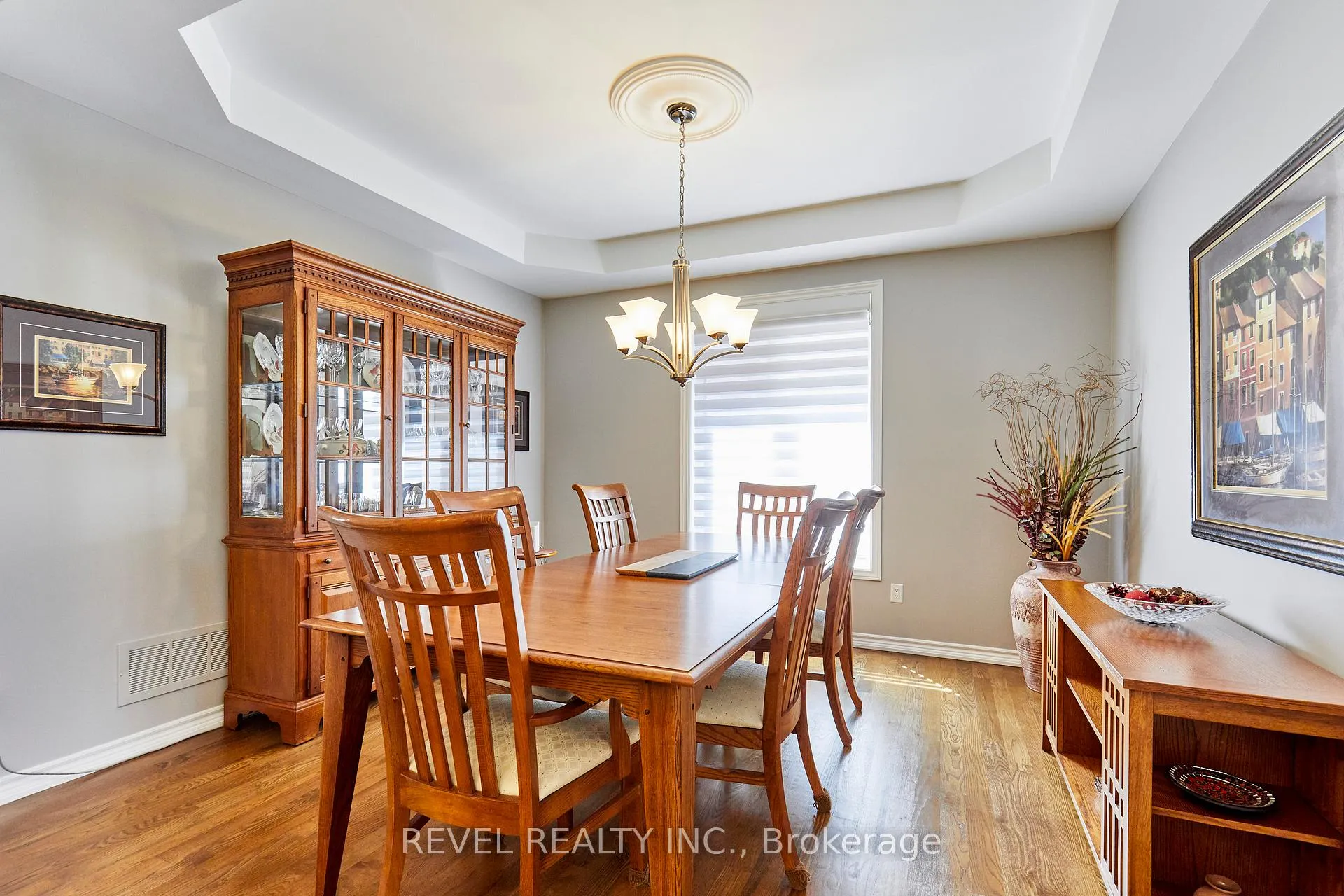 Photo 17 of 535 Kingsfield Loop, Oshawa, Samac — HOMEH