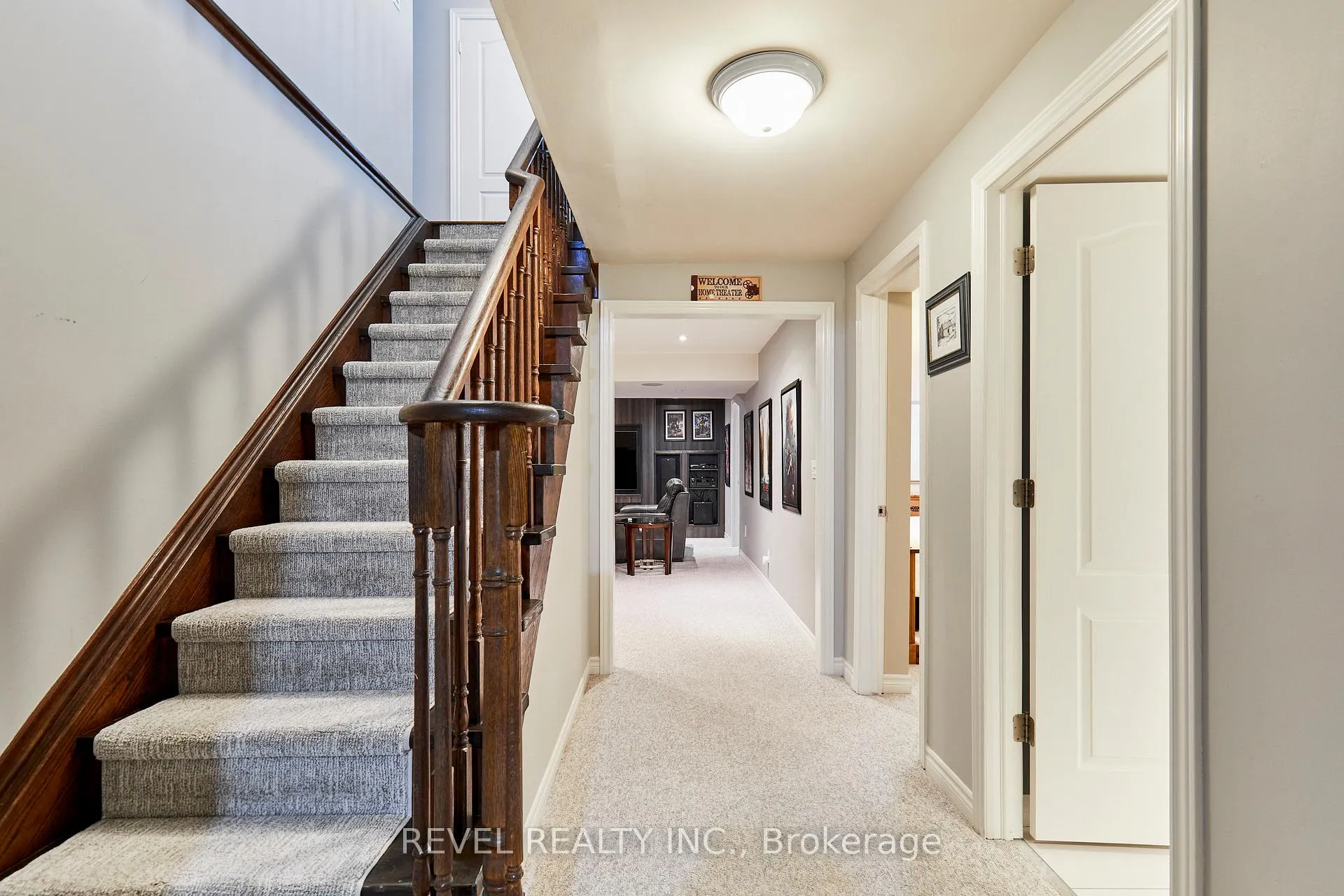 Photo 27 of 535 Kingsfield Loop, Oshawa, Samac — HOMEH