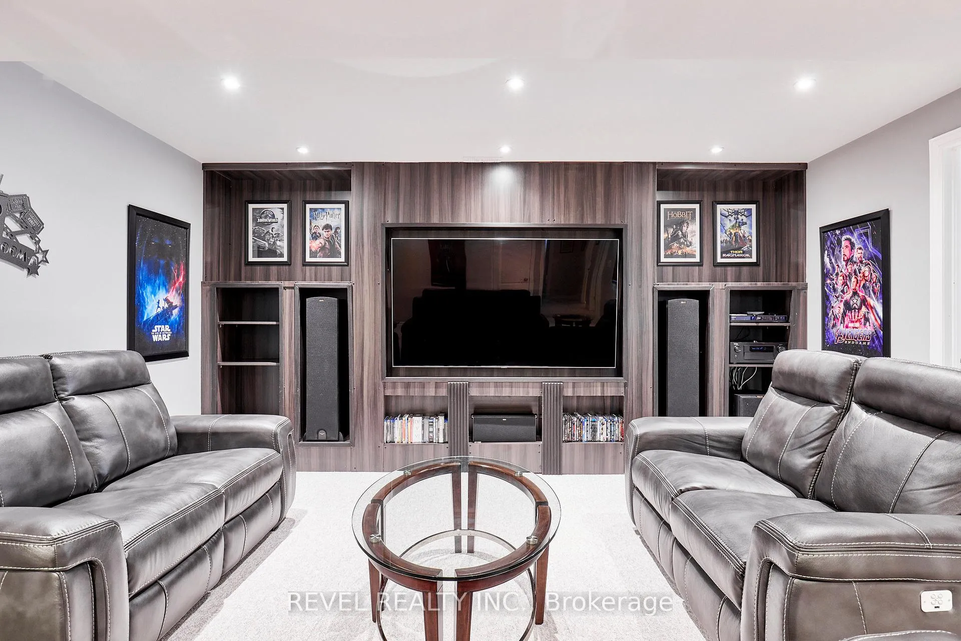 Photo 29 of 535 Kingsfield Loop, Oshawa, Samac — HOMEH
