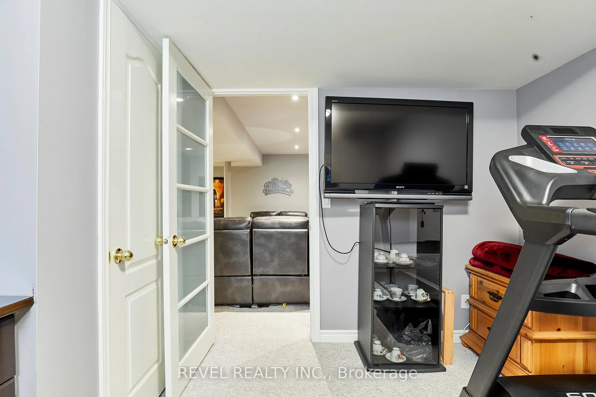Photo 32 of 535 Kingsfield Loop, Oshawa, Samac — HOMEH