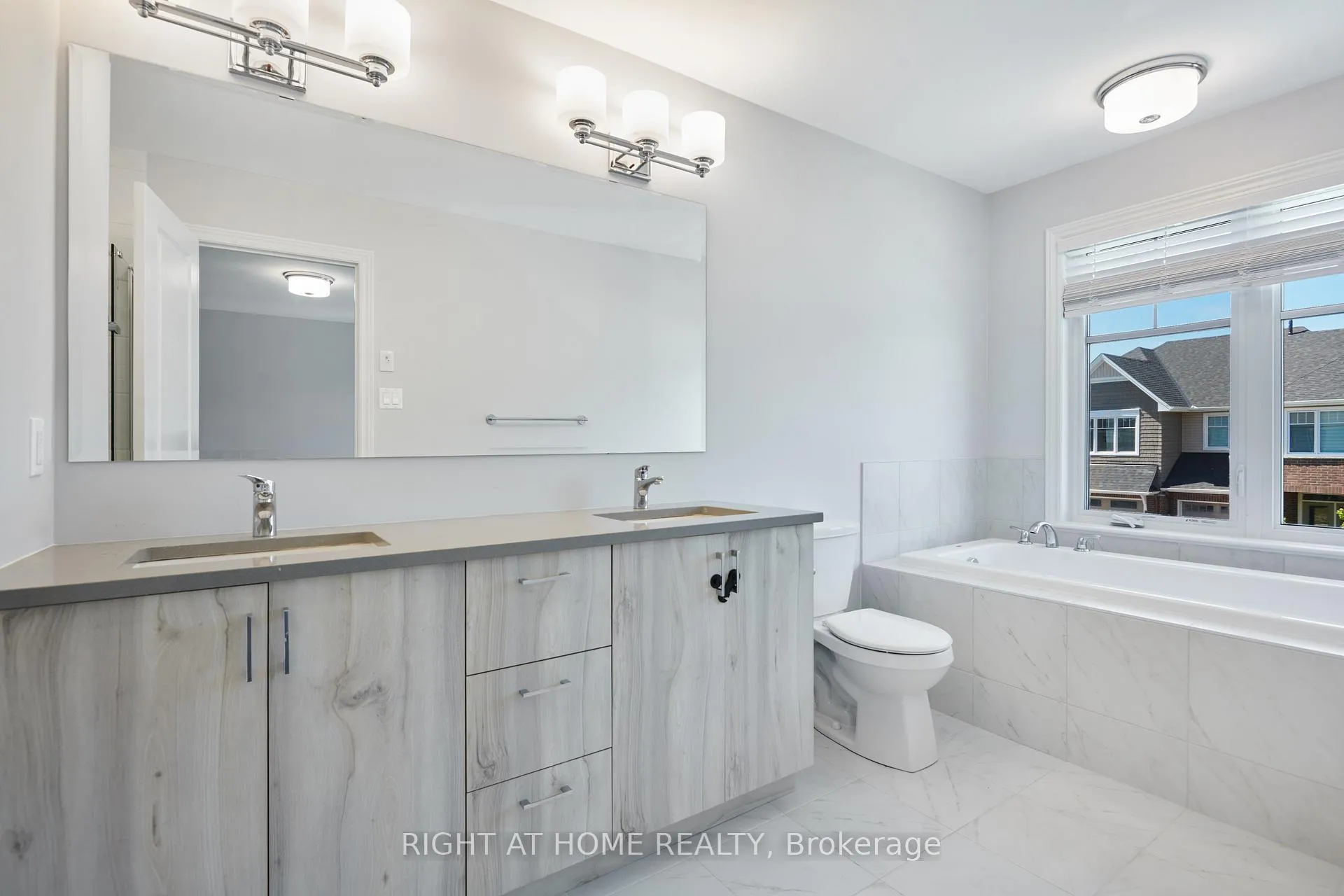Photo 19 of 45 Mandevilla Crescent, Ottawa, Blossom Park/Kemp Park/Findlay Creek — HOMEH