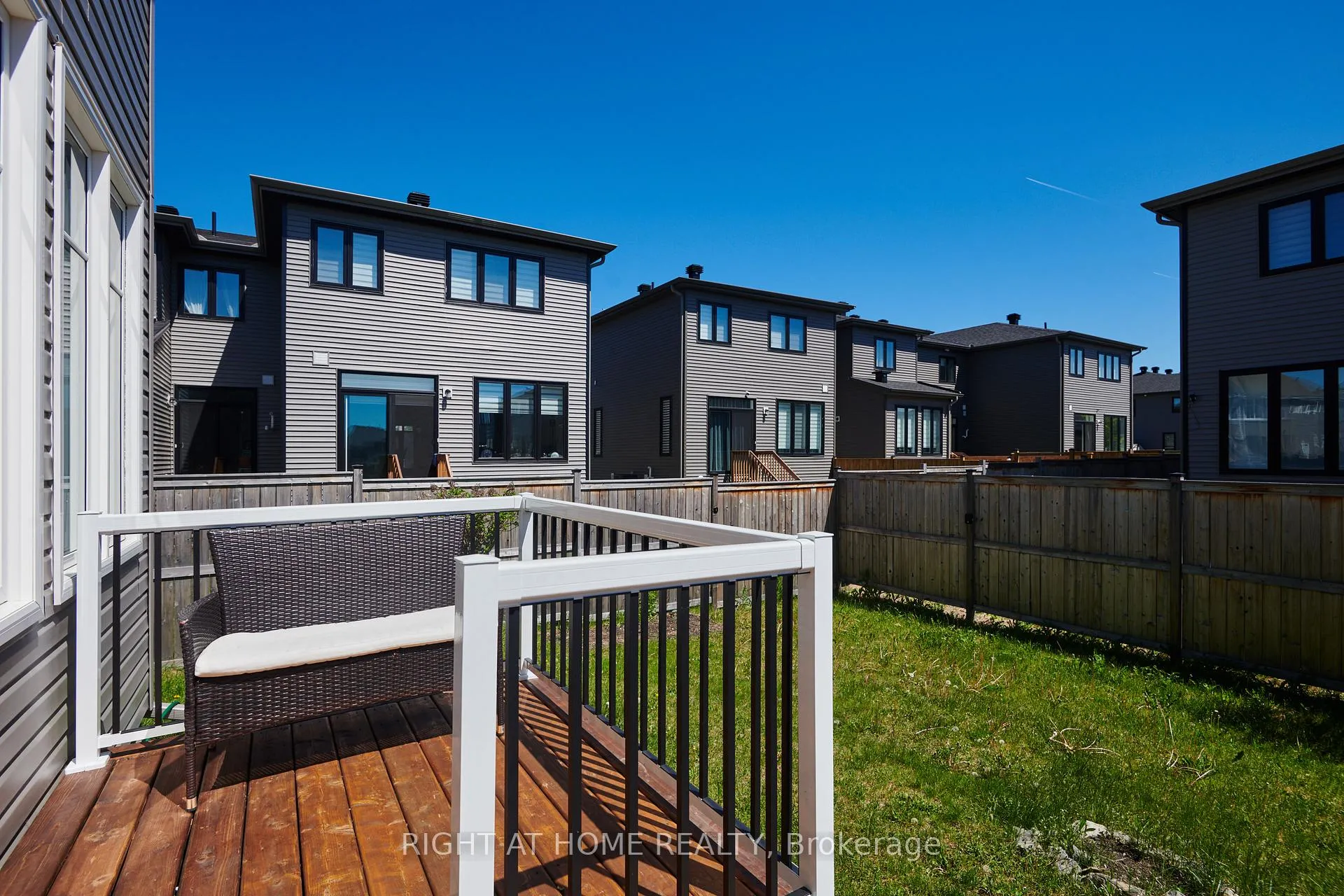 Photo 30 of 45 Mandevilla Crescent, Ottawa, Blossom Park/Kemp Park/Findlay Creek — HOMEH