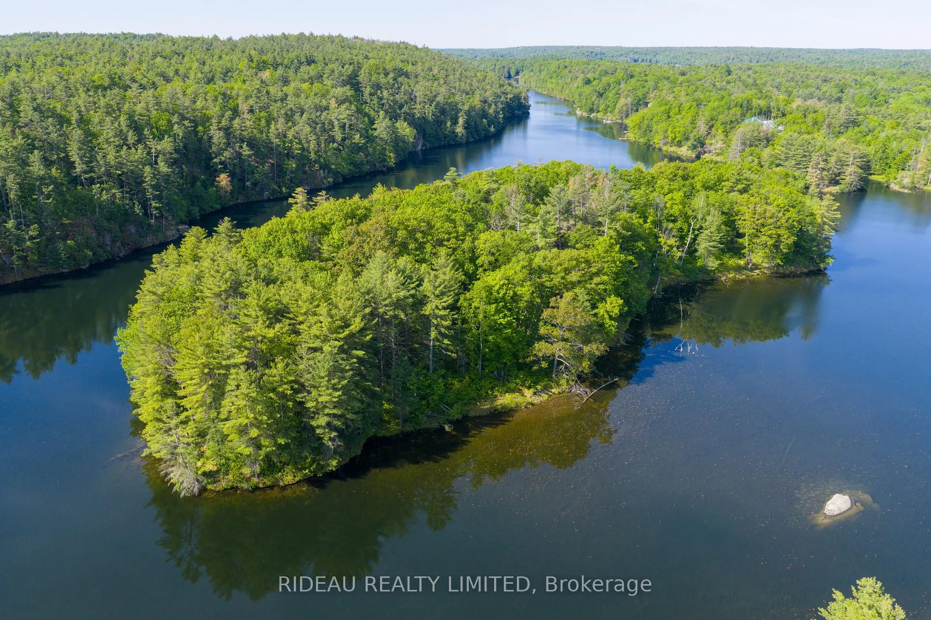 Photo 8 of 252 Deans Island Road, Rideau Lakes, Rideau Lakes (South Crosby) Twp — HOMEH