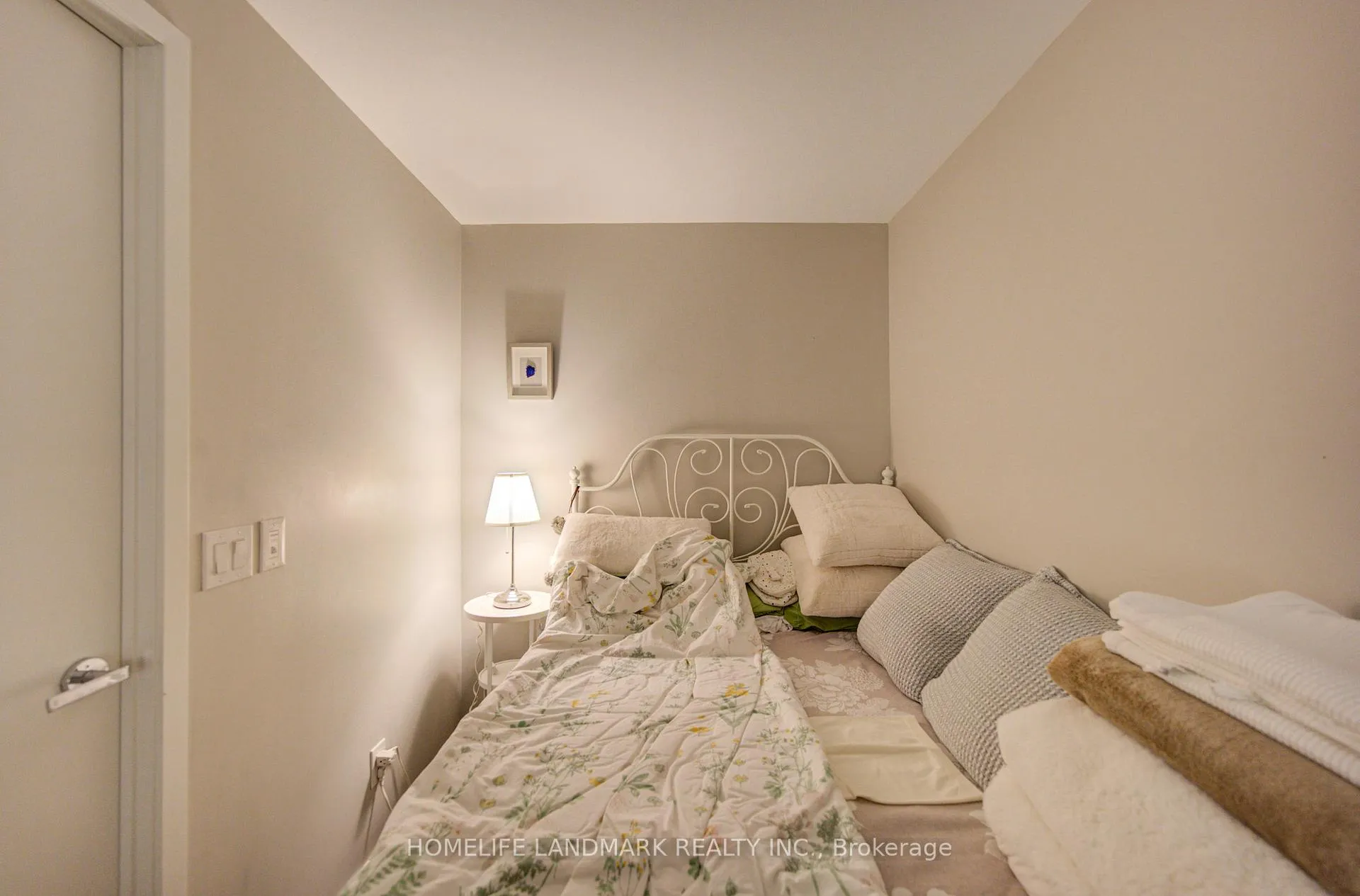 Photo 19 of Unit 3908, 1 Bloor Street E, Toronto, Church-Yonge Corridor — HOMEH