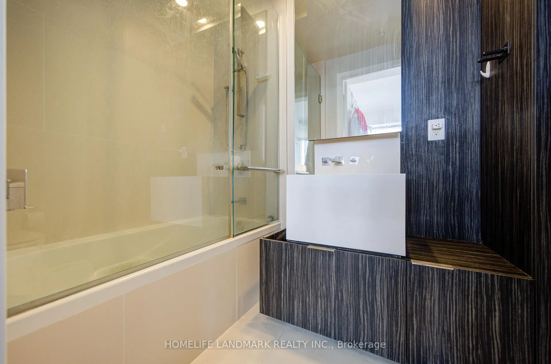 Photo 31 of Unit 3908, 1 Bloor Street E, Toronto, Church-Yonge Corridor — HOMEH