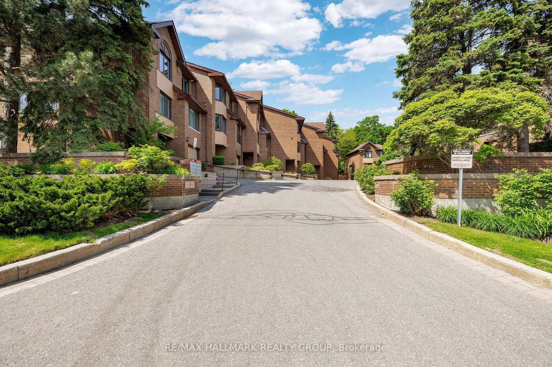 Photo 3 of Unit 40, 12 Summershade Private, Ottawa, Civic Hospital — HOMEH