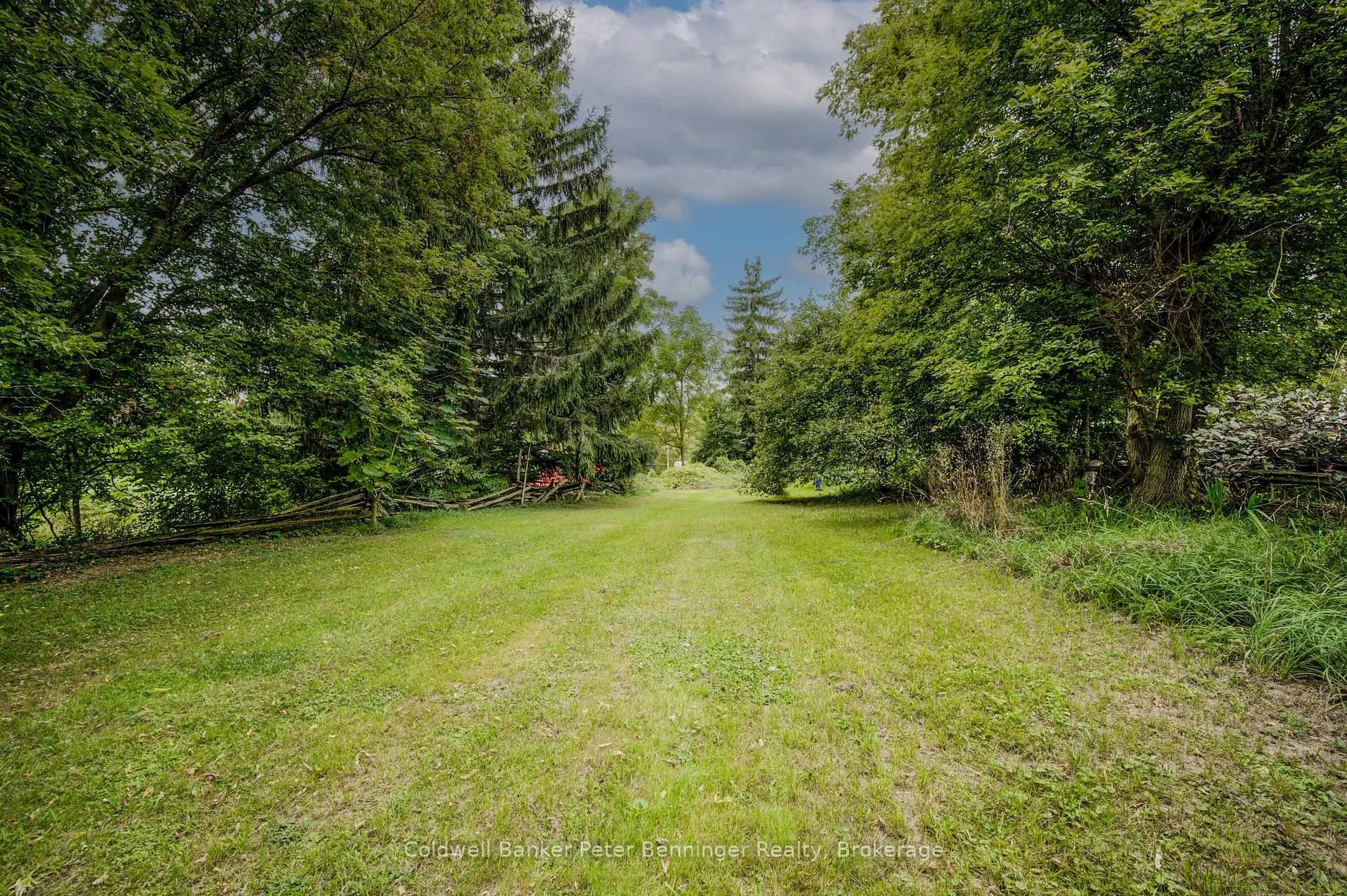 Photo 43 of 3095 Old Mill Street, Howick — HOMEH