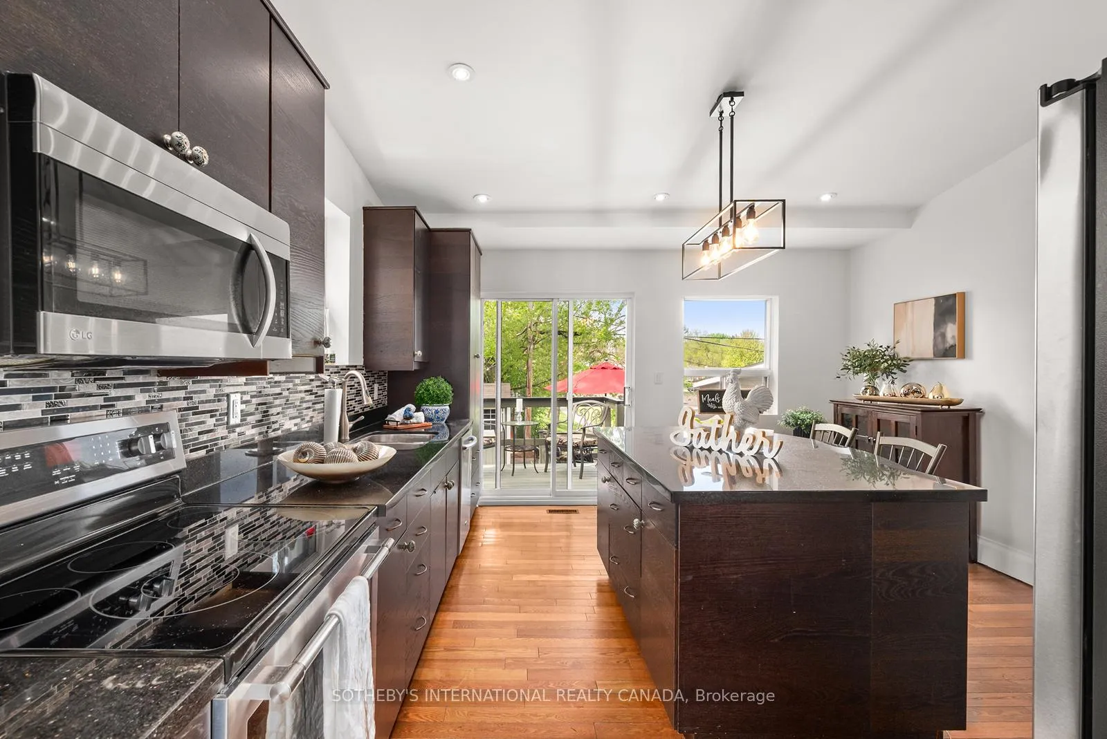Photo 11 of 2 Winston Avenue, Scarborough, Birchcliffe-Cliffside — HOMEH