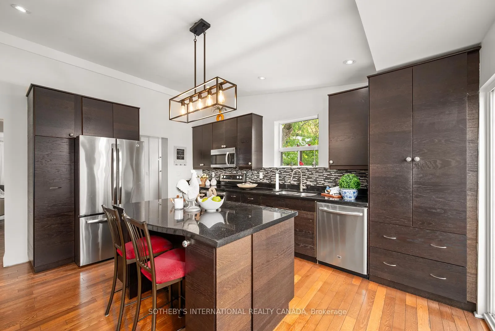 Photo 12 of 2 Winston Avenue, Scarborough, Birchcliffe-Cliffside — HOMEH