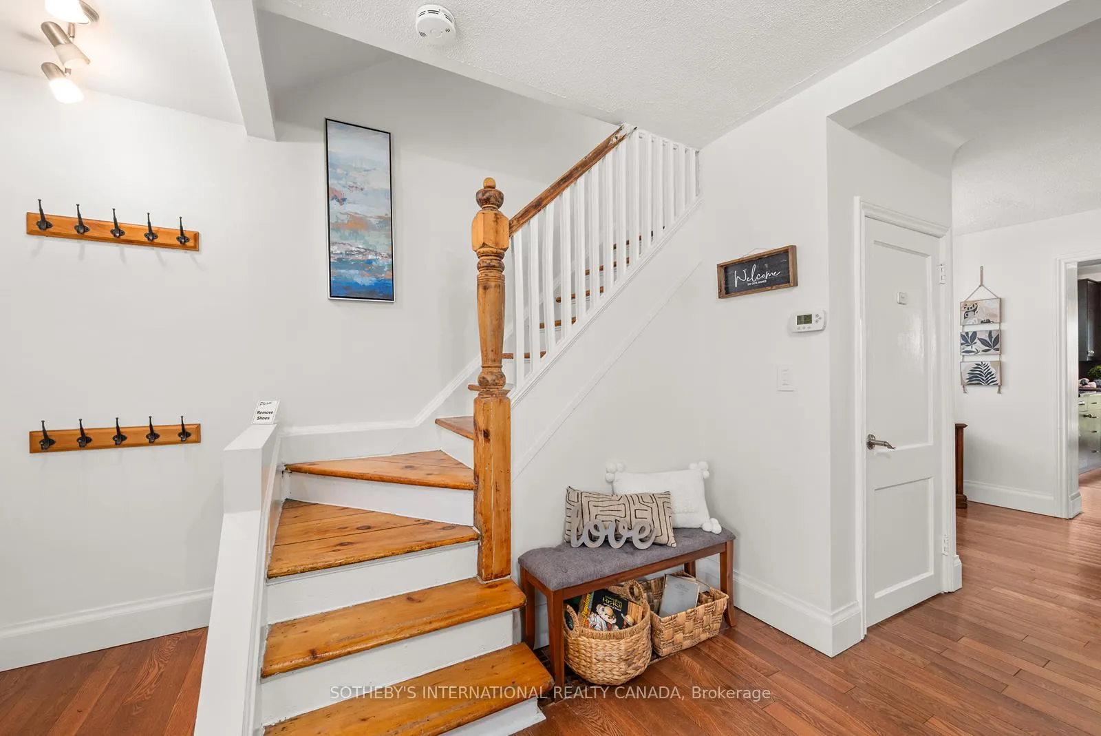 Photo 17 of 2 Winston Avenue, Scarborough, Birchcliffe-Cliffside — HOMEH