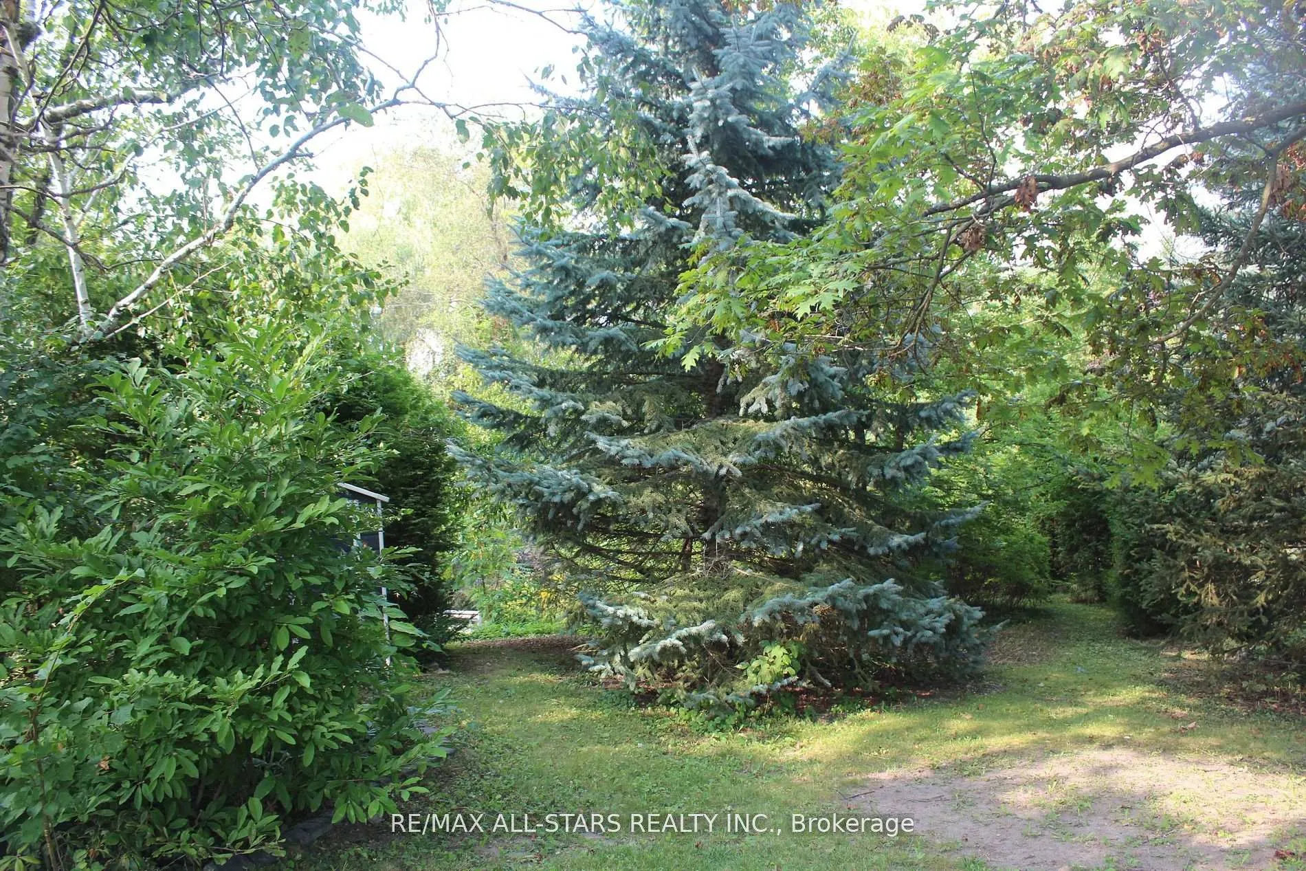 Photo 3 of 40-A Riverglen Drive, Georgina, Keswick South — HOMEH