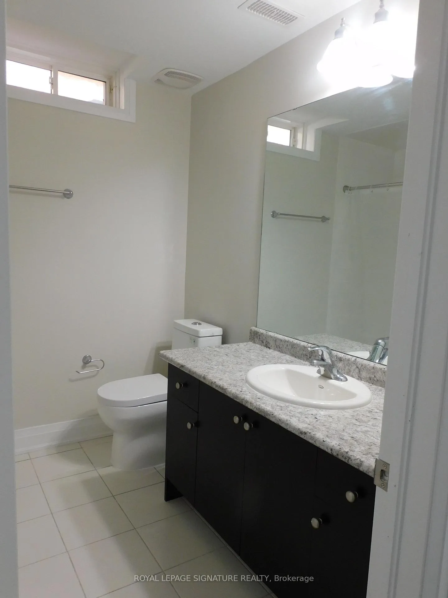 Photo 4 of Unit Bsmt, 3 Kalmia Road, Brampton, Credit Valley — HOMEH