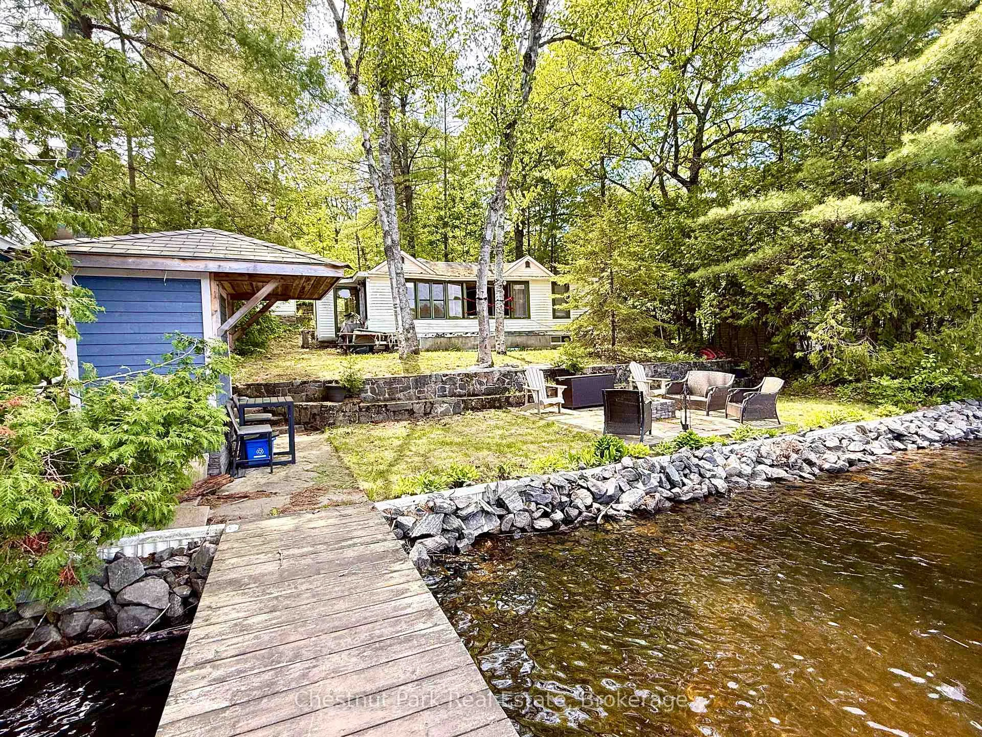 Photo 3 of 1042 Road 3100, Gravenhurst, Muskoka (S) — HOMEH
