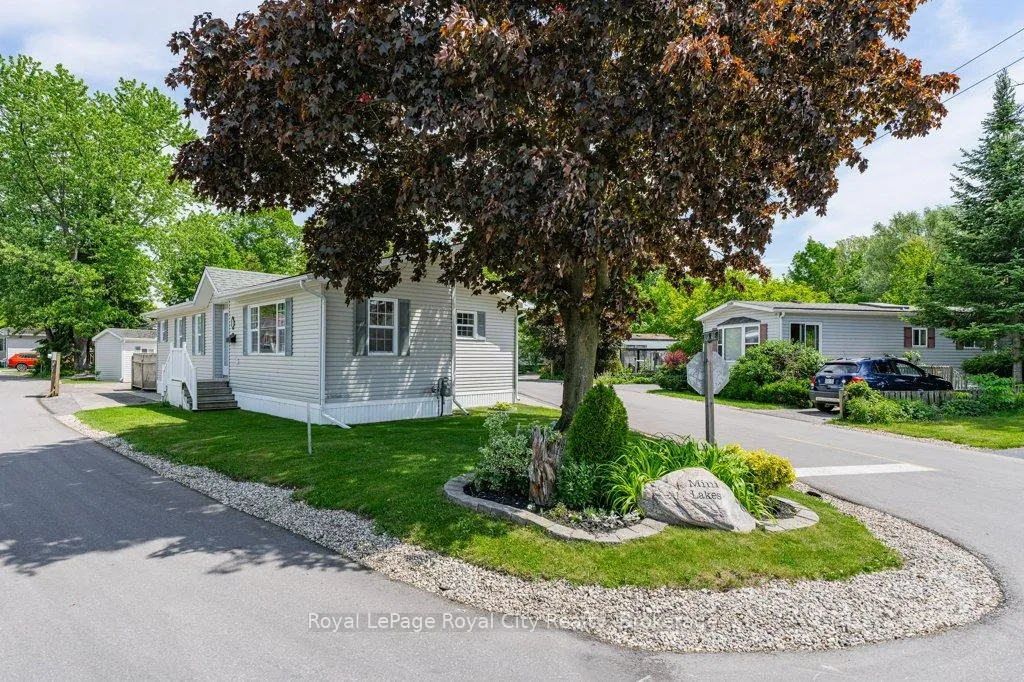 Photo 2 of 1 Pine Lane, Puslinch, Rural Puslinch East — HOMEH
