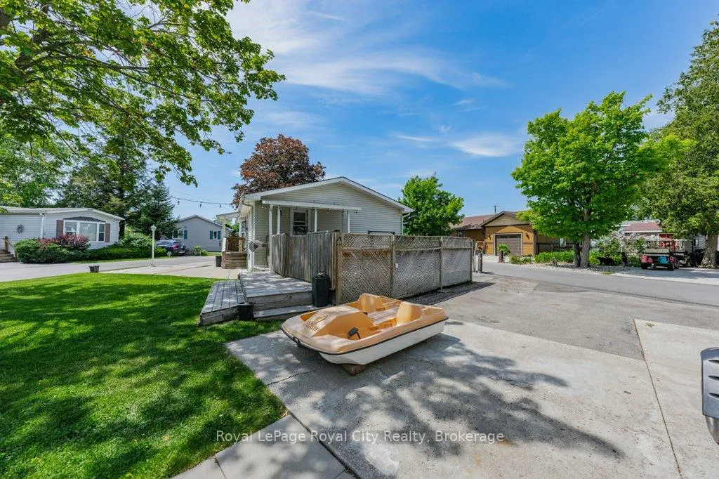 Photo 25 of 1 Pine Lane, Puslinch, Rural Puslinch East — HOMEH