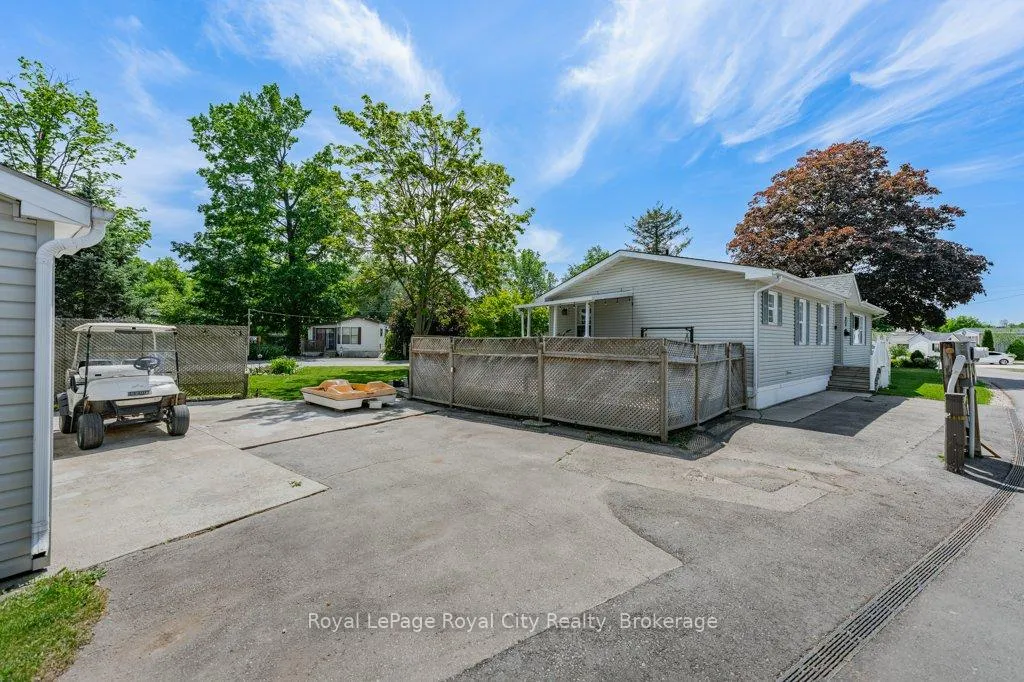 Photo 27 of 1 Pine Lane, Puslinch, Rural Puslinch East — HOMEH