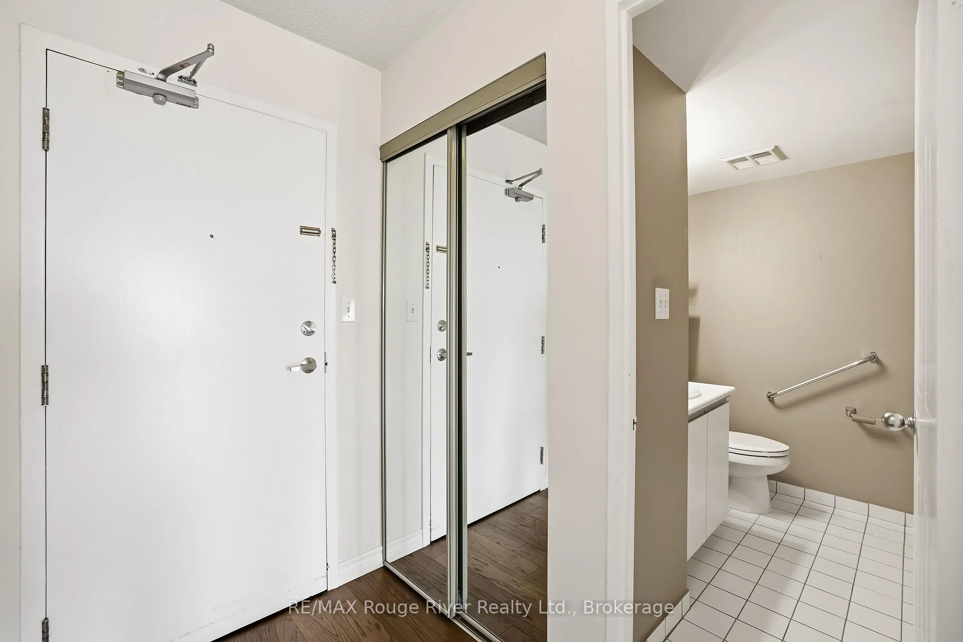 Photo 9 of Unit 1107, 711 Rossland Rd E, Whitby, Pringle Creek — HOMEH