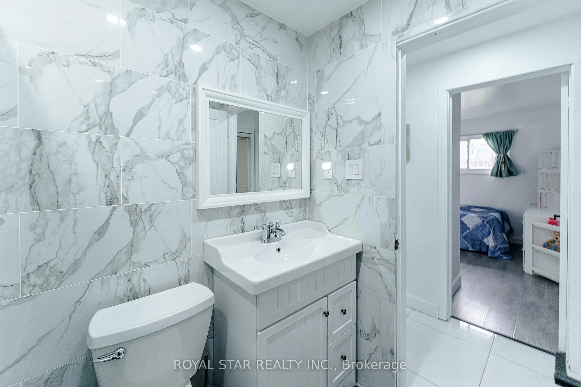Photo 9 of 6540 Twenty Road E, Hamilton, Rural Glanbrook — HOMEH