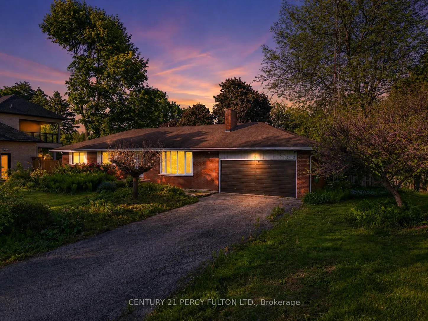 Photo of 10208 Tenth Line