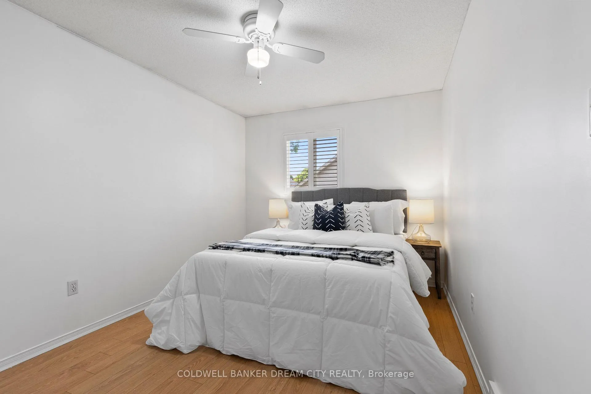 Photo 26 of 534 Blackwater Place, London, North C — HOMEH