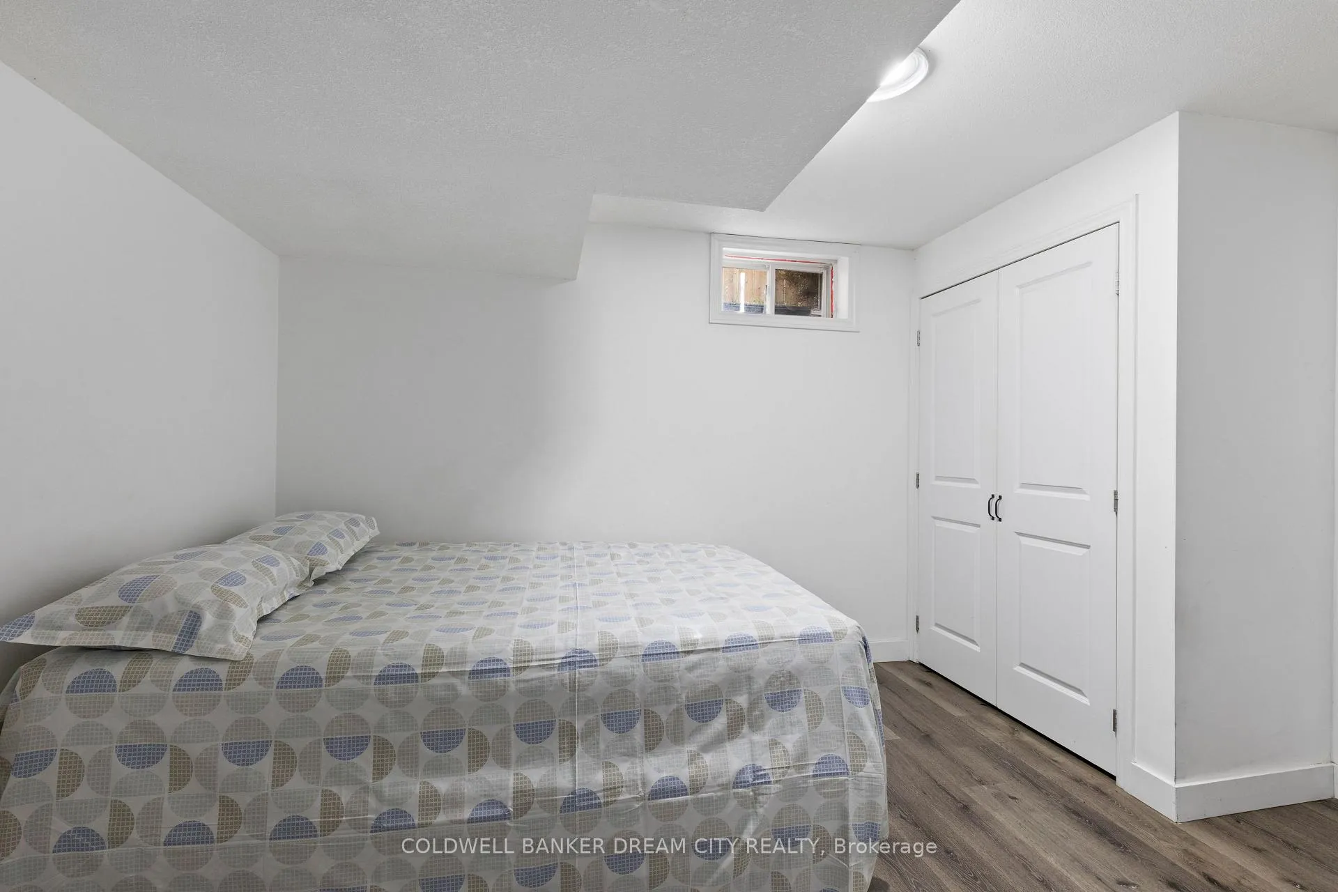 Photo 36 of 534 Blackwater Place, London, North C — HOMEH