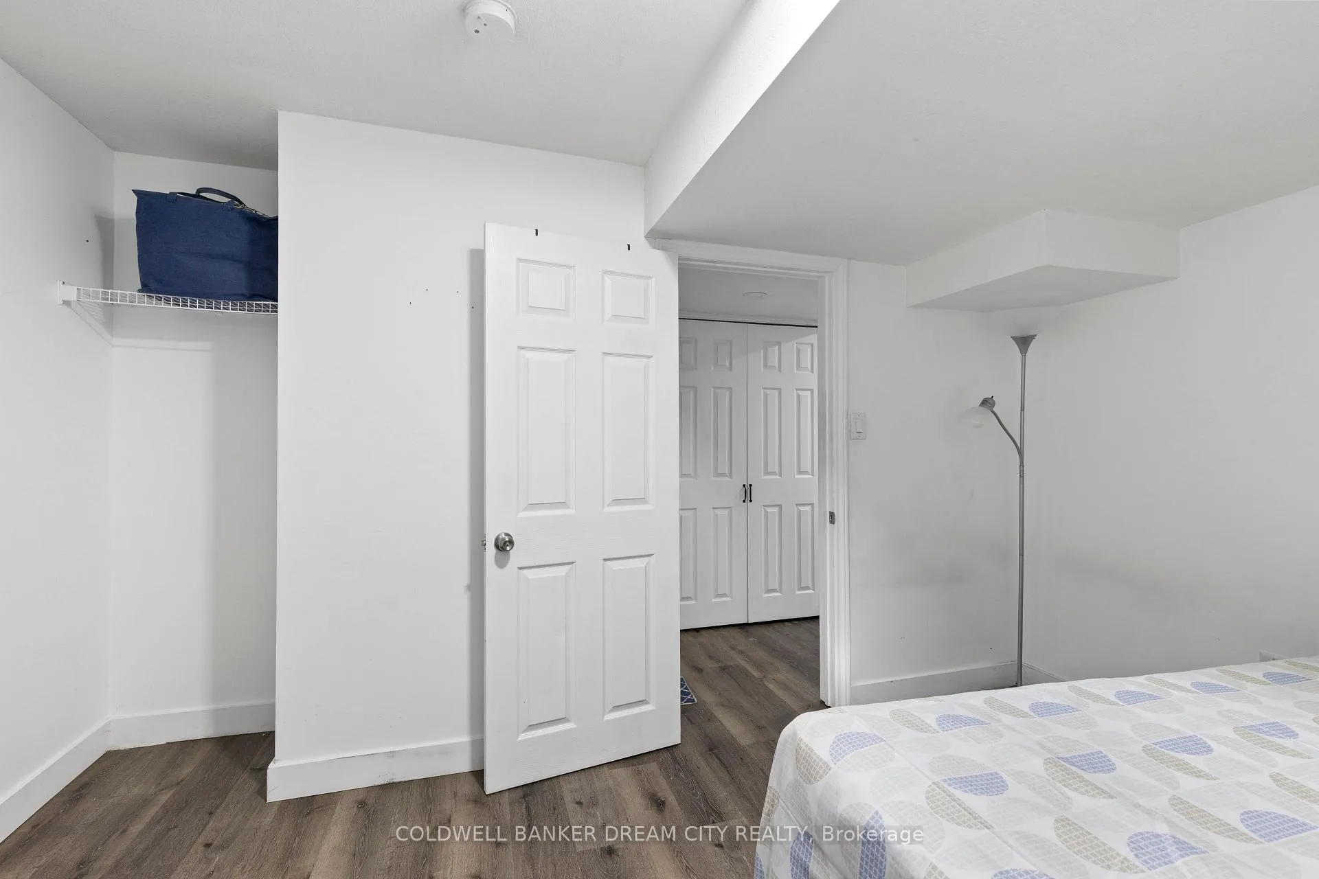 Photo 38 of 534 Blackwater Place, London, North C — HOMEH