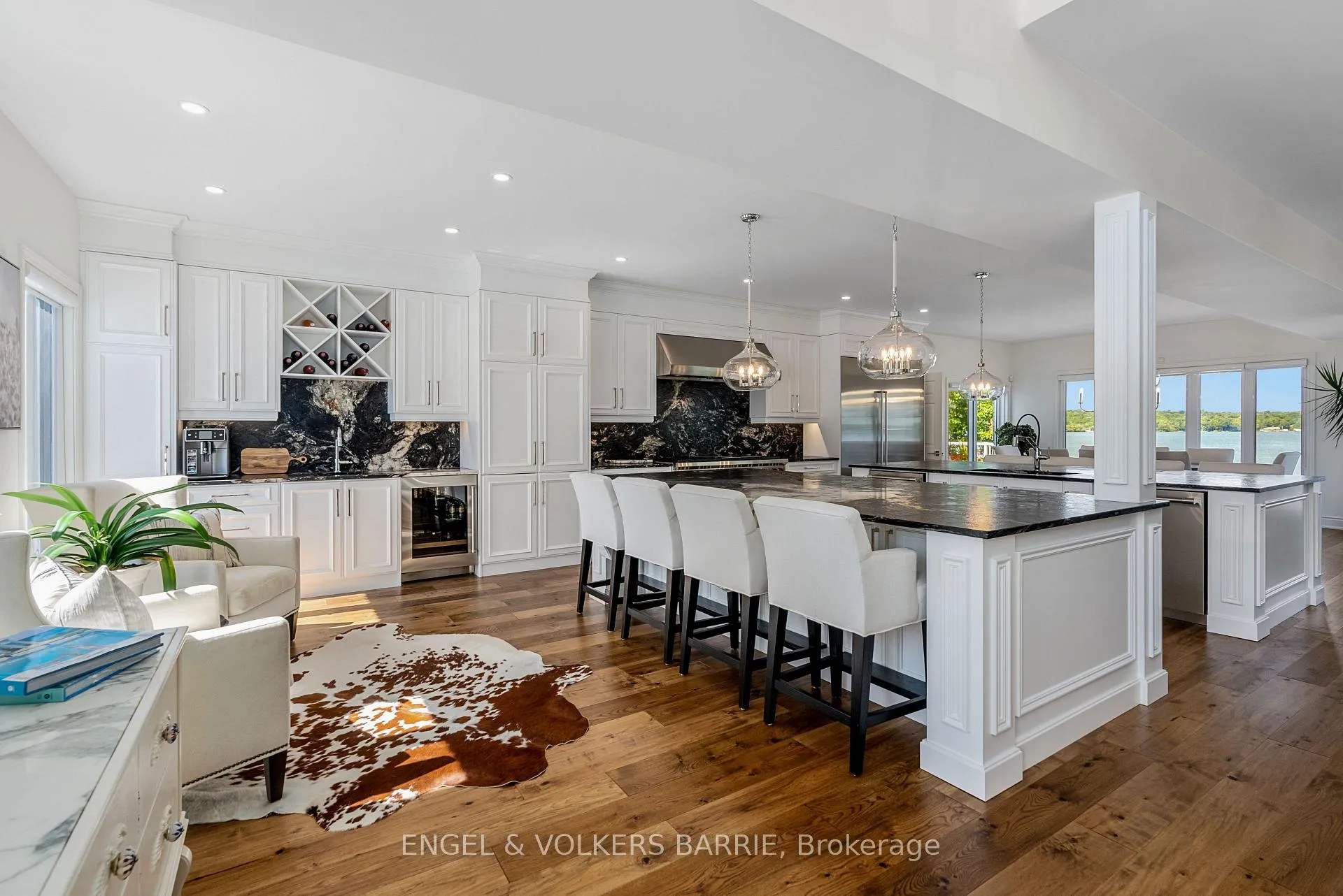 Photo 8 of 376 Brewery Lane, Orillia — HOMEH
