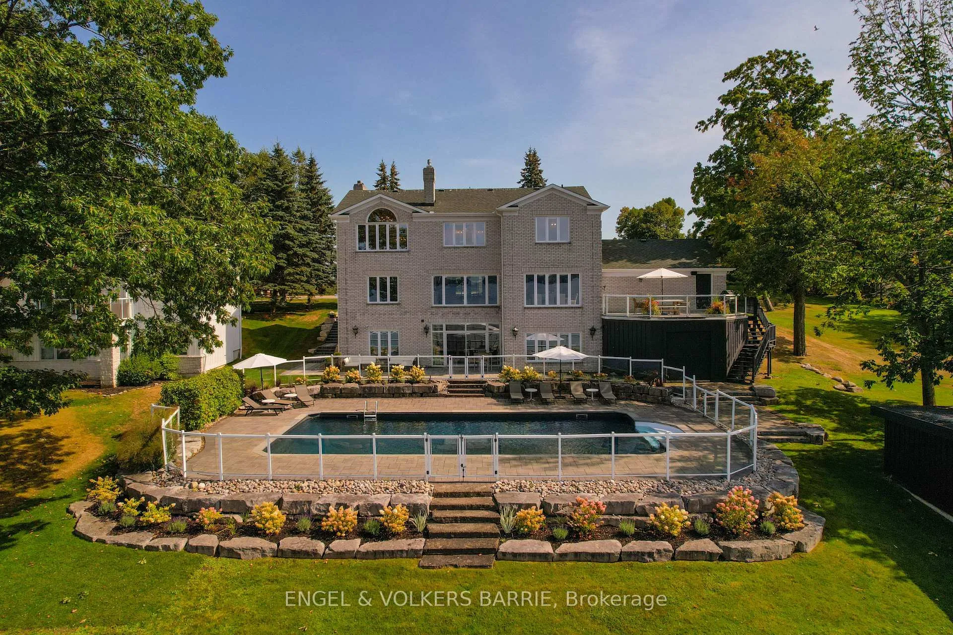 Photo 46 of 376 Brewery Lane, Orillia — HOMEH