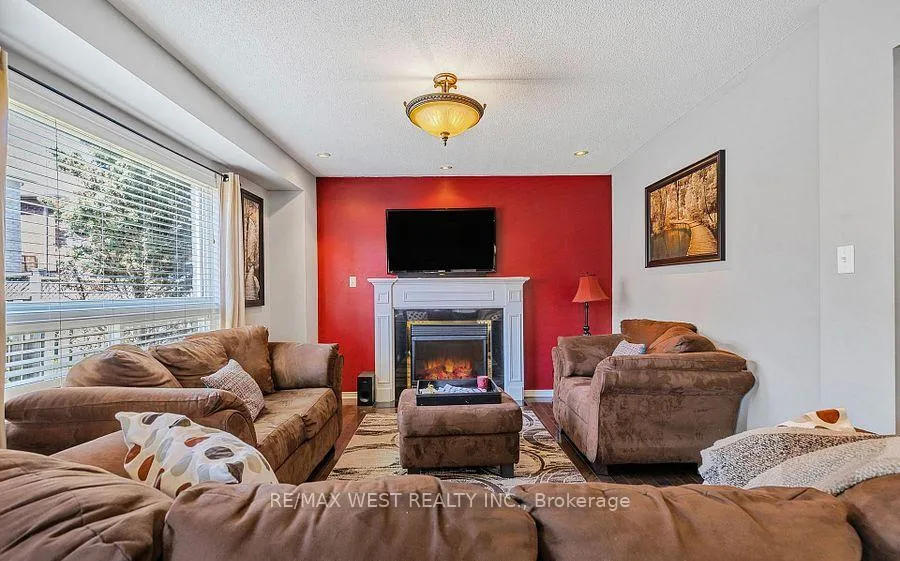 Photo 4 of 56 Lockheed Crescent, Brampton, Fletcher's Meadow — HOMEH