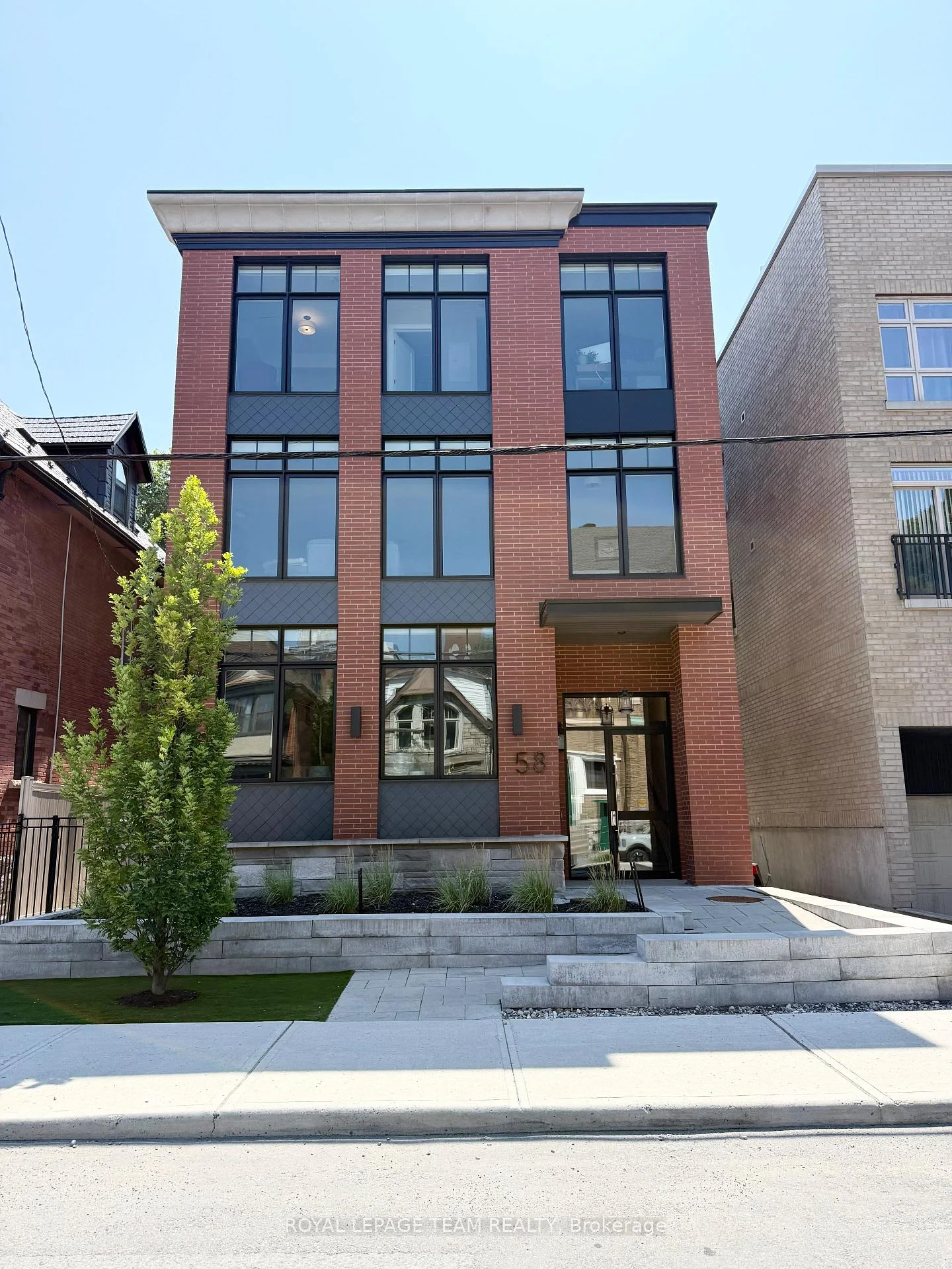 Front of Unit 2, 58 Florence Street
