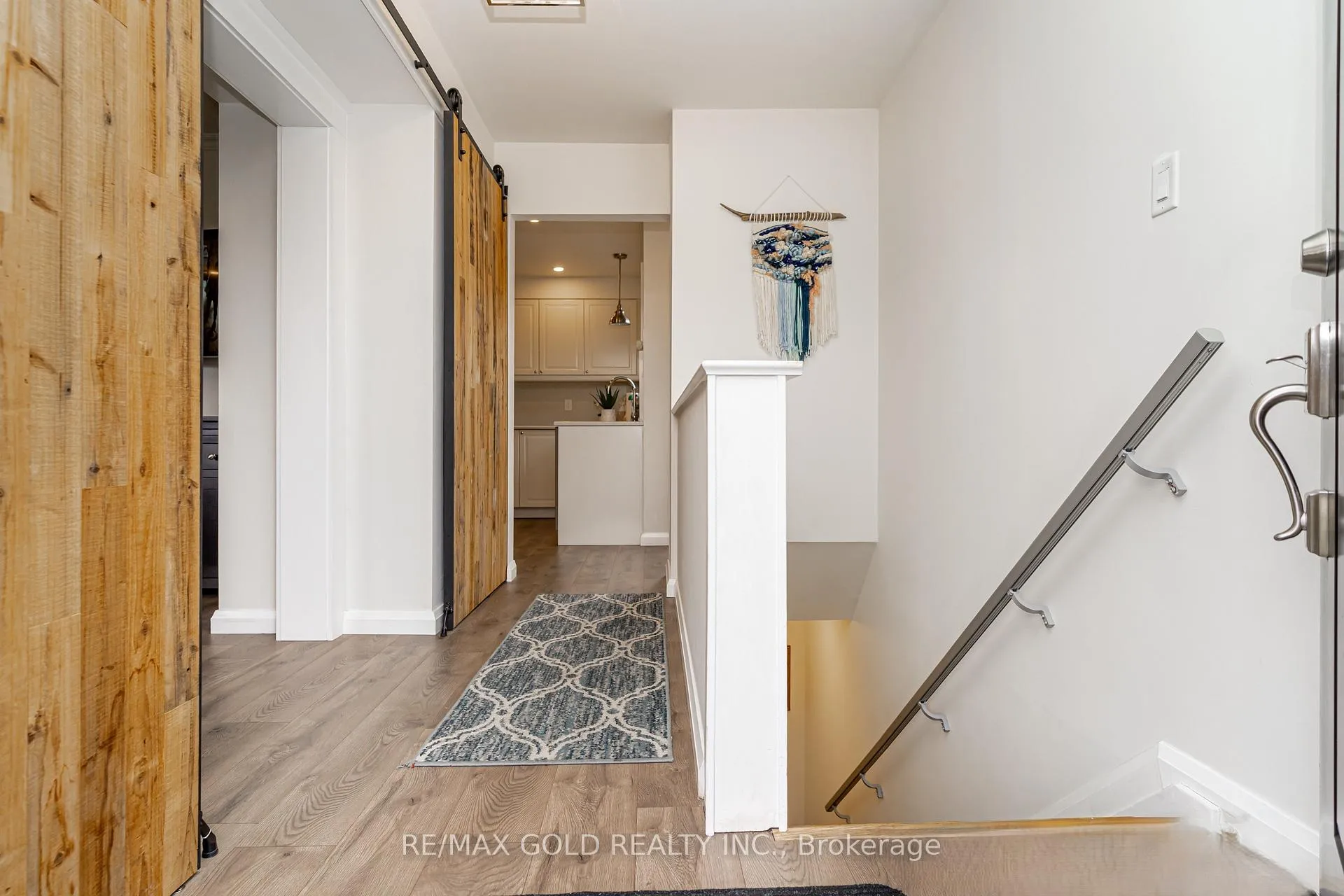 Photo 5 of 23 Dunster Crescent, Brampton, Southgate — HOMEH