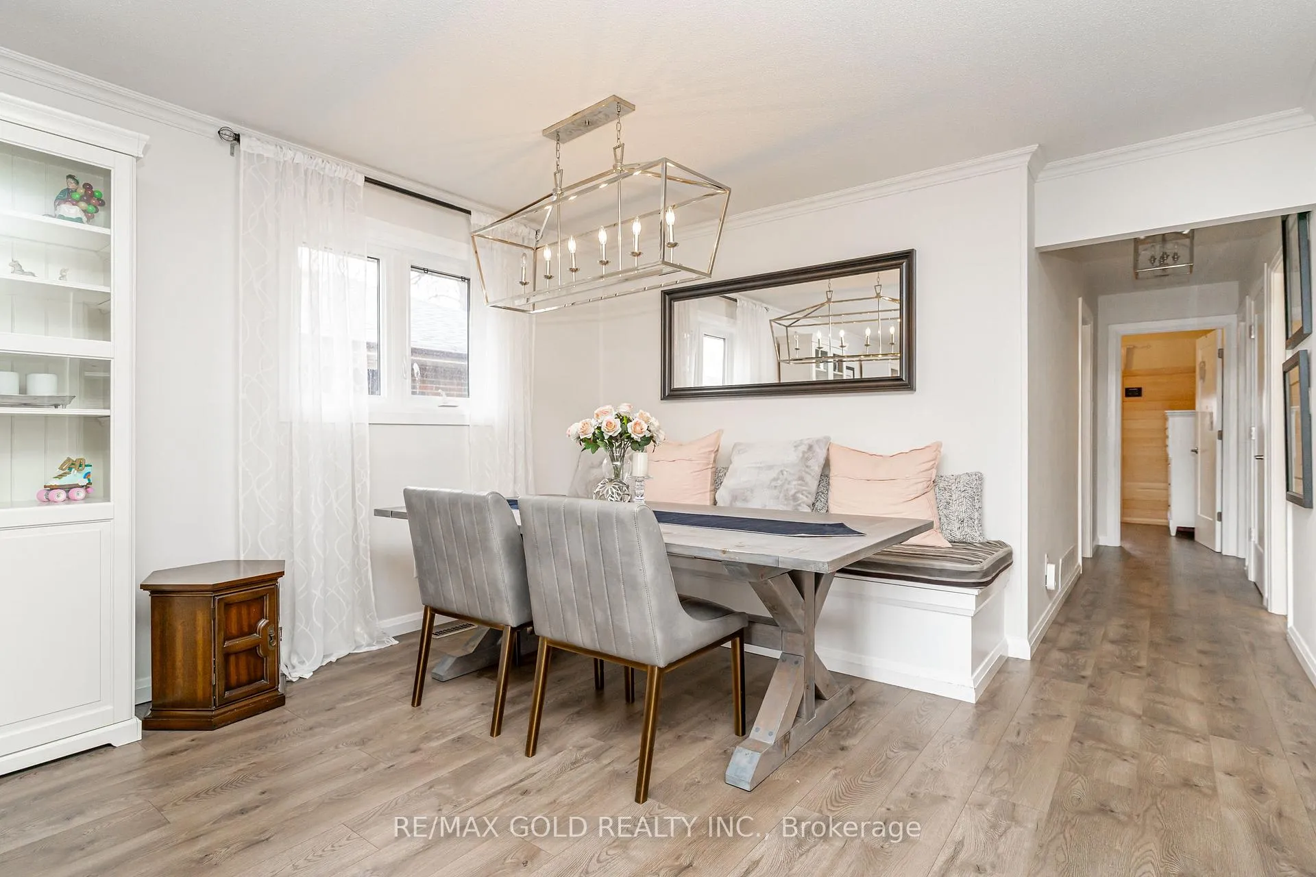 Photo 9 of 23 Dunster Crescent, Brampton, Southgate — HOMEH