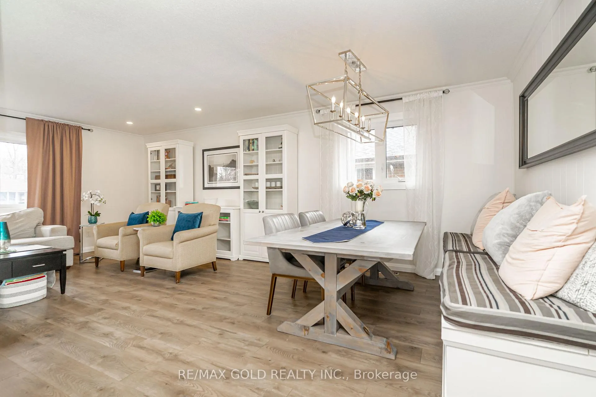 Photo 10 of 23 Dunster Crescent, Brampton, Southgate — HOMEH