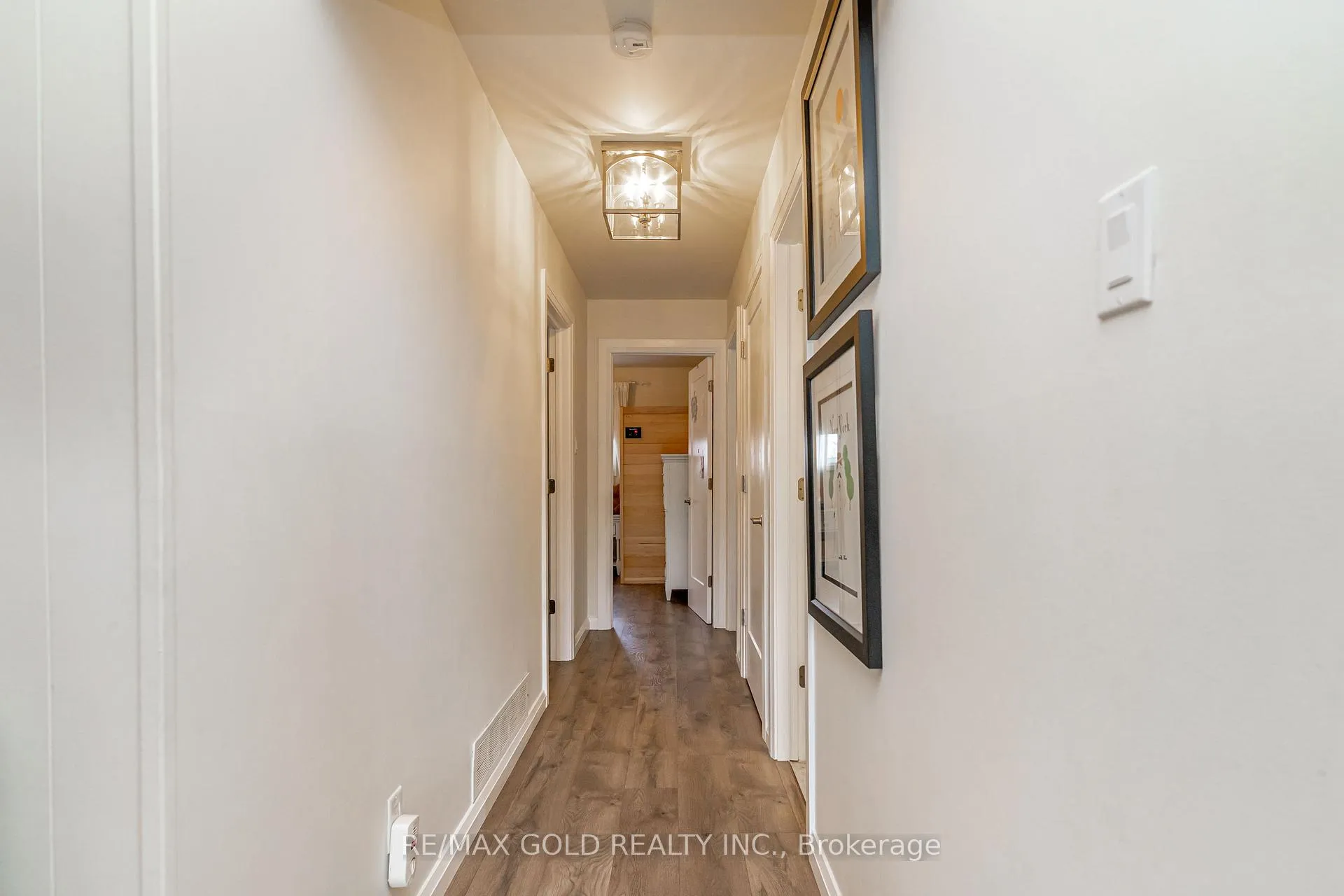 Photo 15 of 23 Dunster Crescent, Brampton, Southgate — HOMEH