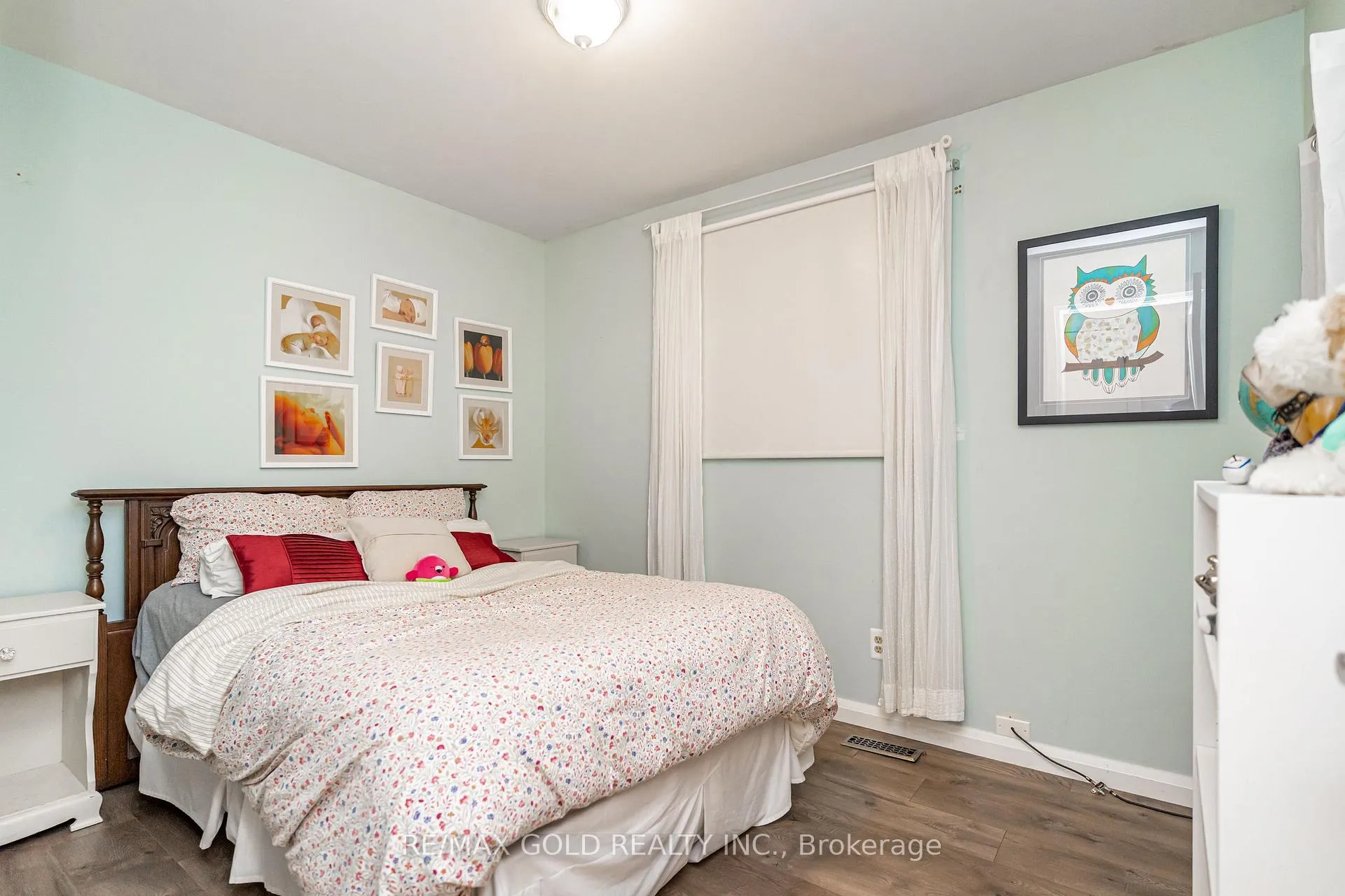 Photo 20 of 23 Dunster Crescent, Brampton, Southgate — HOMEH
