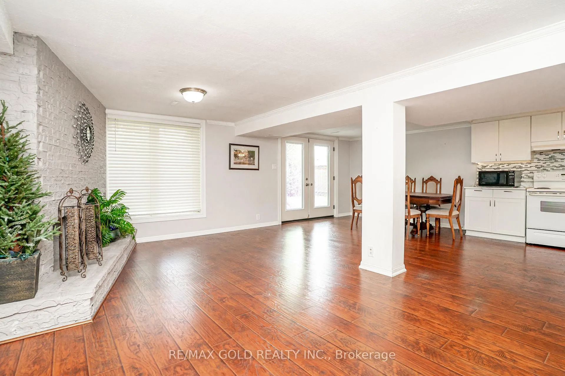 Photo 30 of 23 Dunster Crescent, Brampton, Southgate — HOMEH