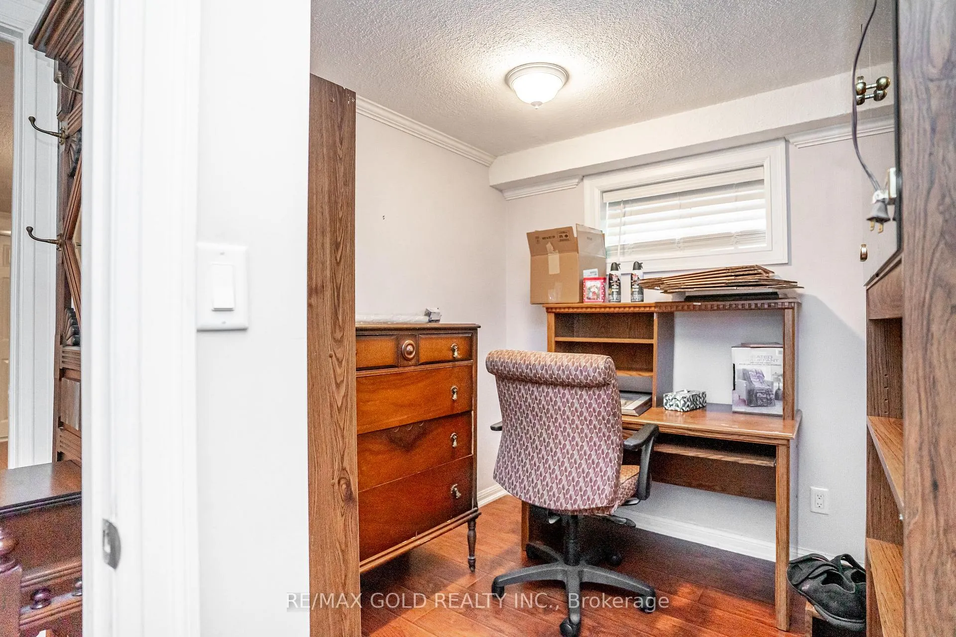 Photo 37 of 23 Dunster Crescent, Brampton, Southgate — HOMEH