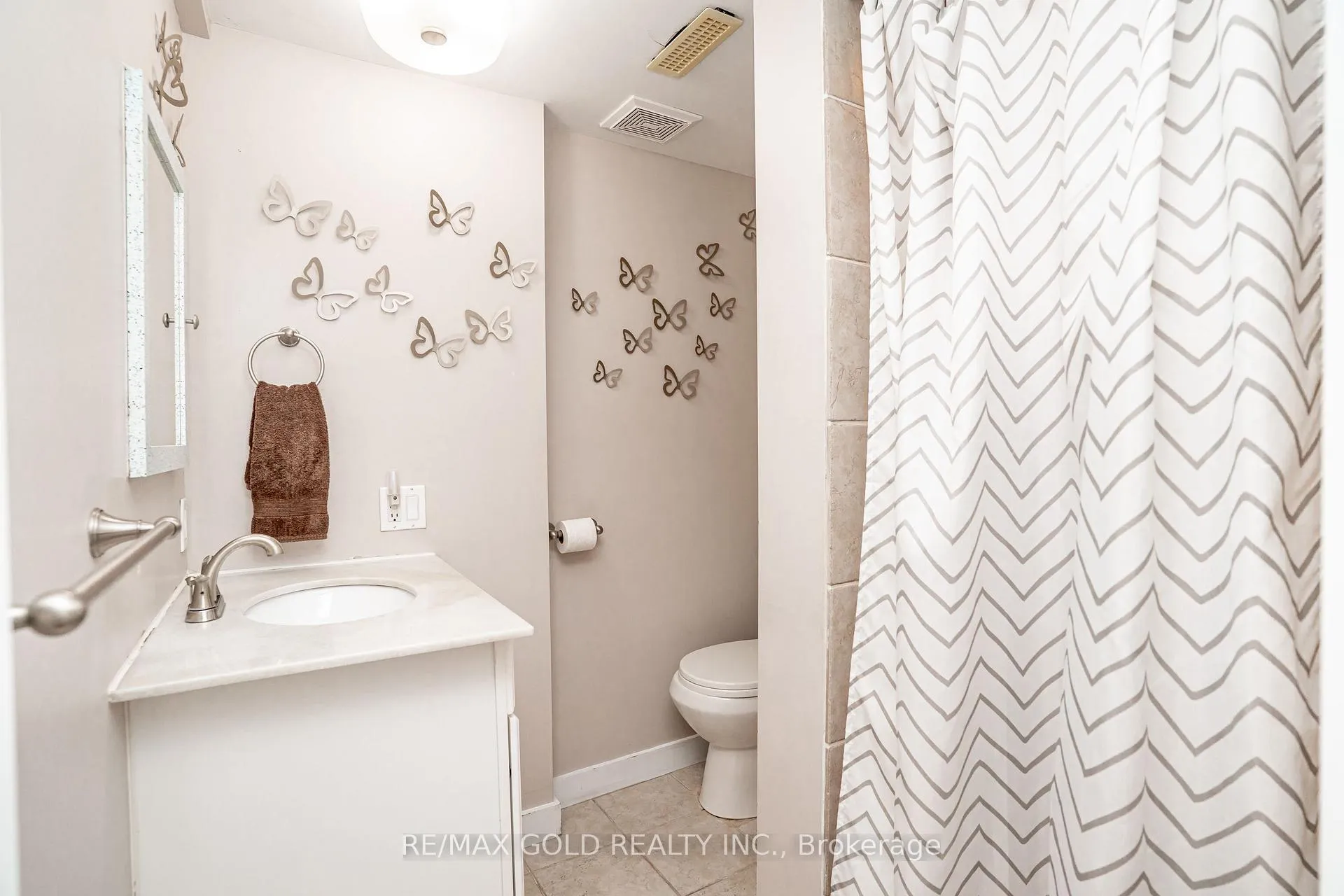 Photo 38 of 23 Dunster Crescent, Brampton, Southgate — HOMEH