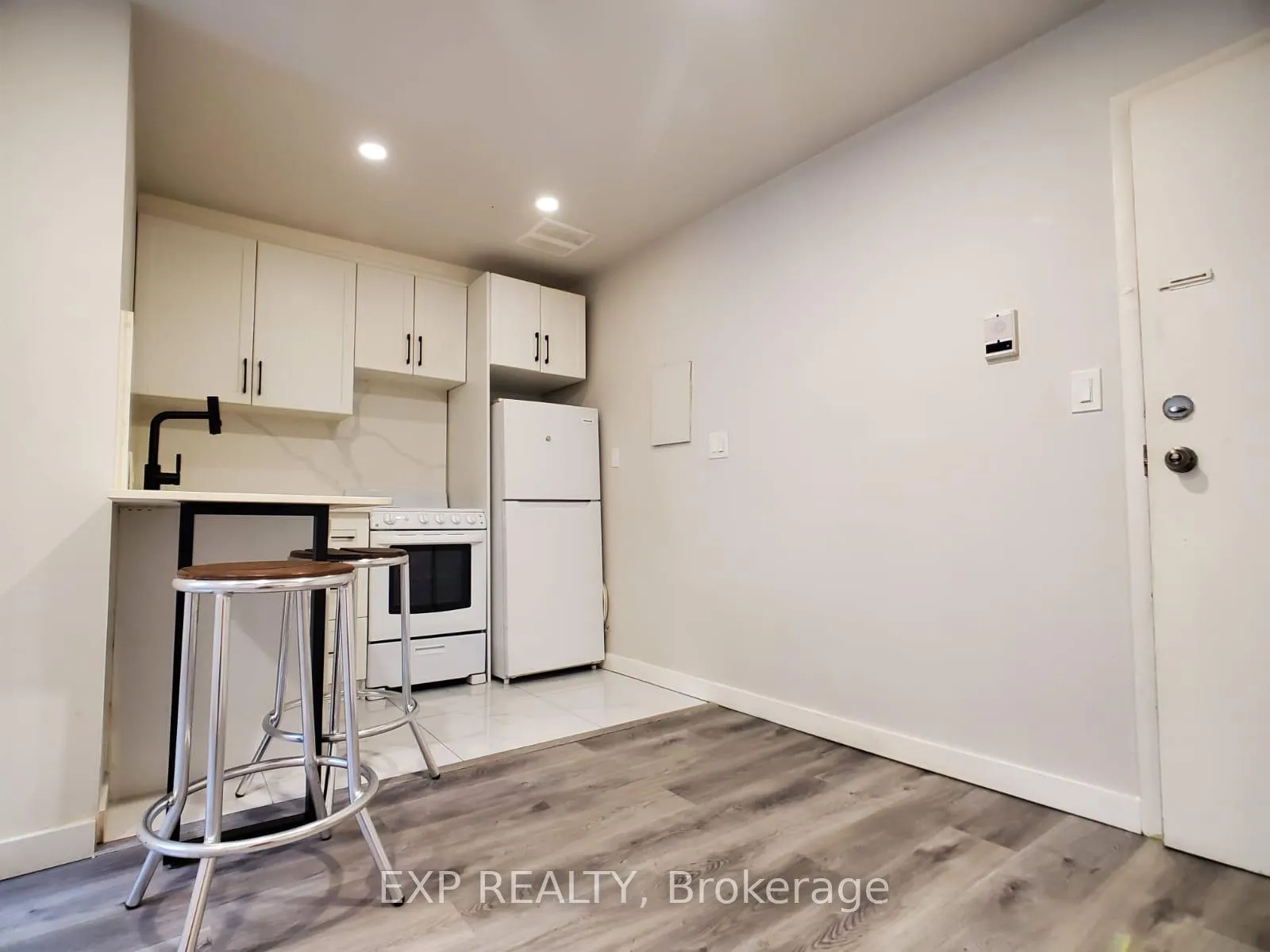 Photo 8 of Unit 1C, 575 Pape Avenue, Toronto, Blake-Jones — HOMEH