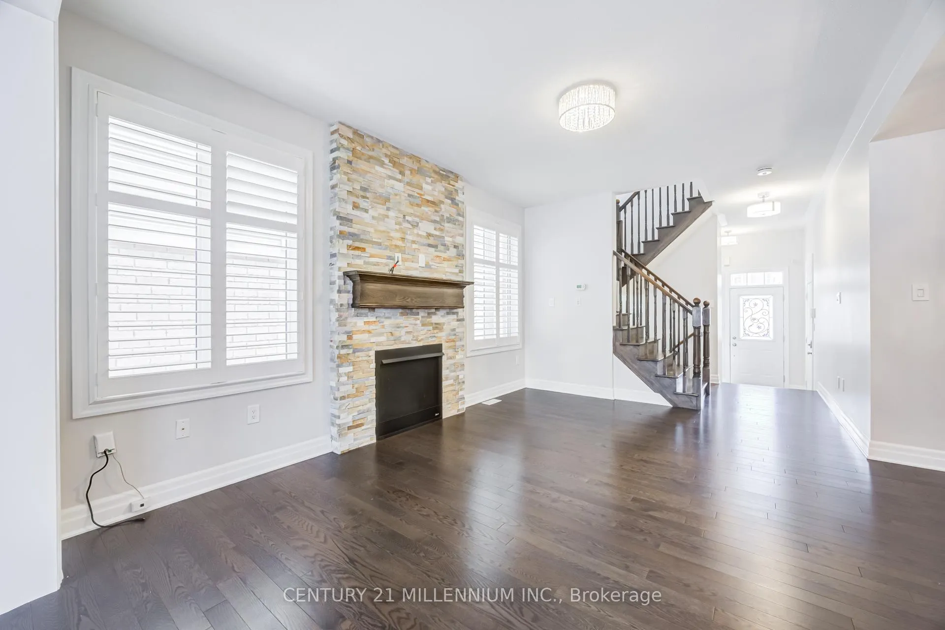 Photo 6 of 90 Stedford Crescent, Brampton, Northwest Brampton — HOMEH