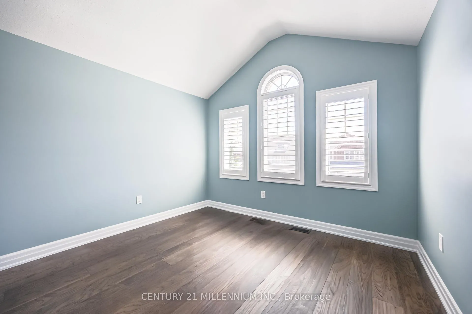 Photo 15 of 90 Stedford Crescent, Brampton, Northwest Brampton — HOMEH