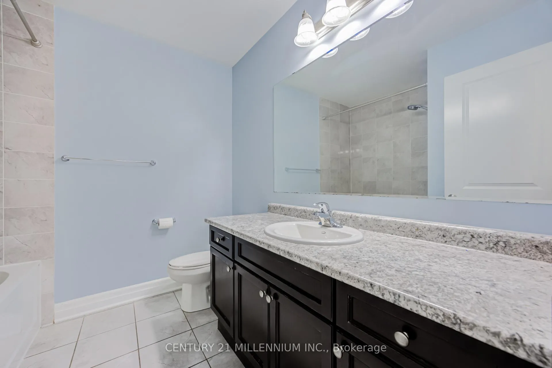 Photo 17 of 90 Stedford Crescent, Brampton, Northwest Brampton — HOMEH