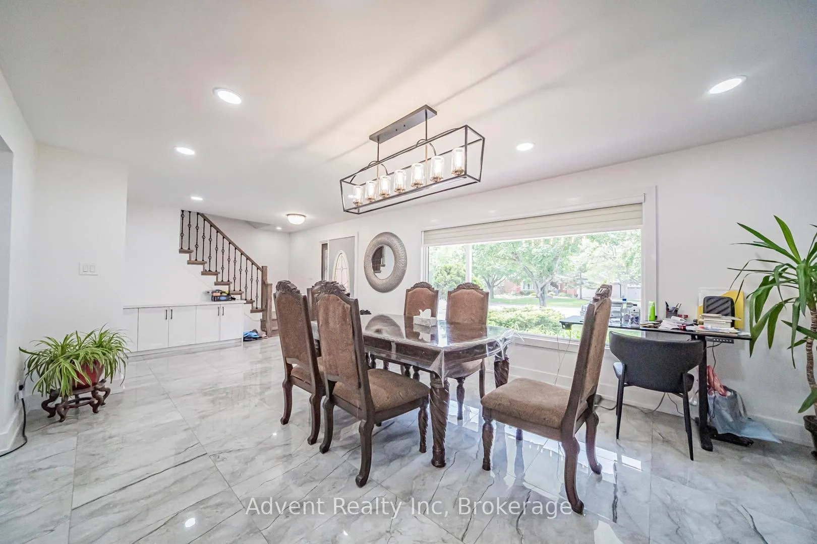 Photo 6 of 95 Pringle Avenue, Markham, Markham Village — HOMEH