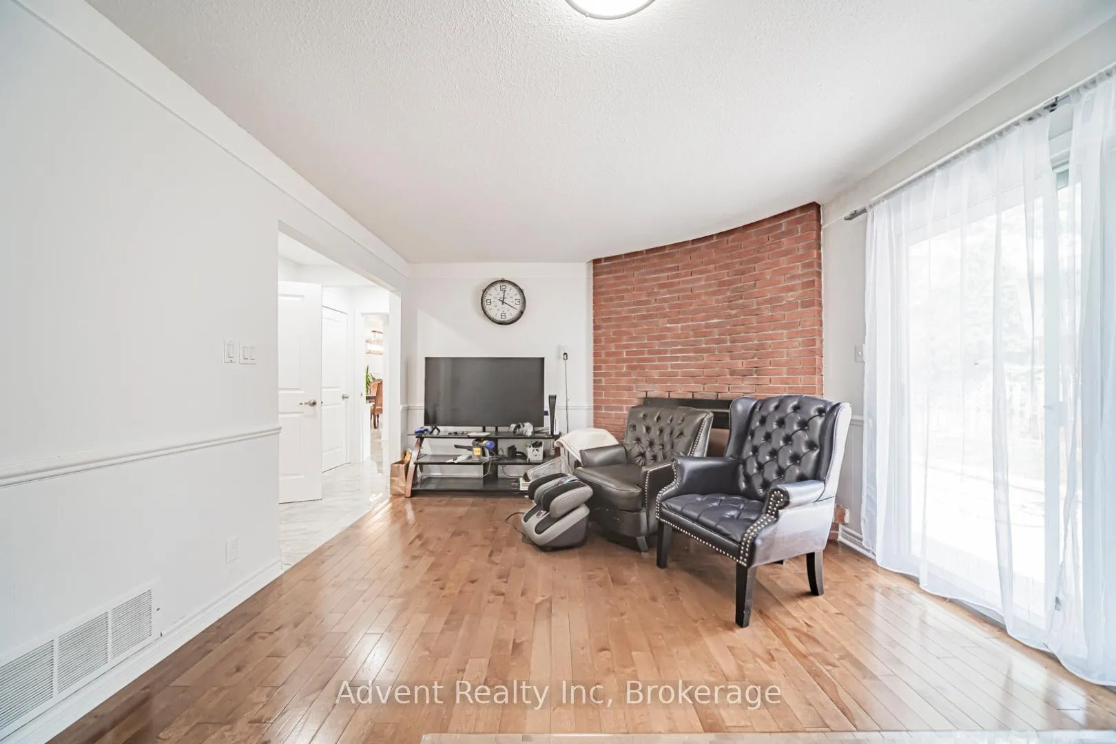 Photo 21 of 95 Pringle Avenue, Markham, Markham Village — HOMEH
