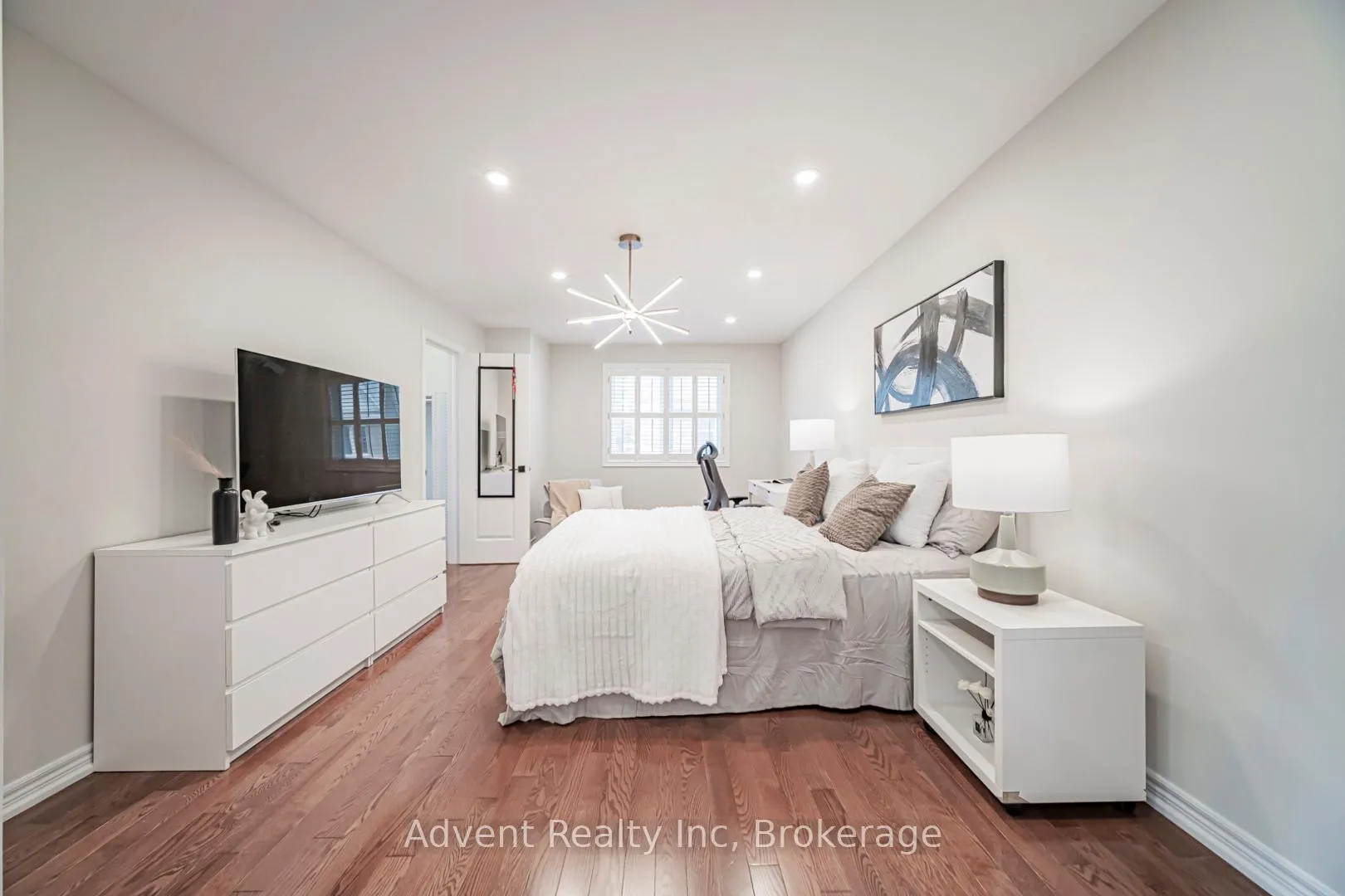 Photo 21 of 2 Albert Baily Way, Markham, Buttonville — HOMEH