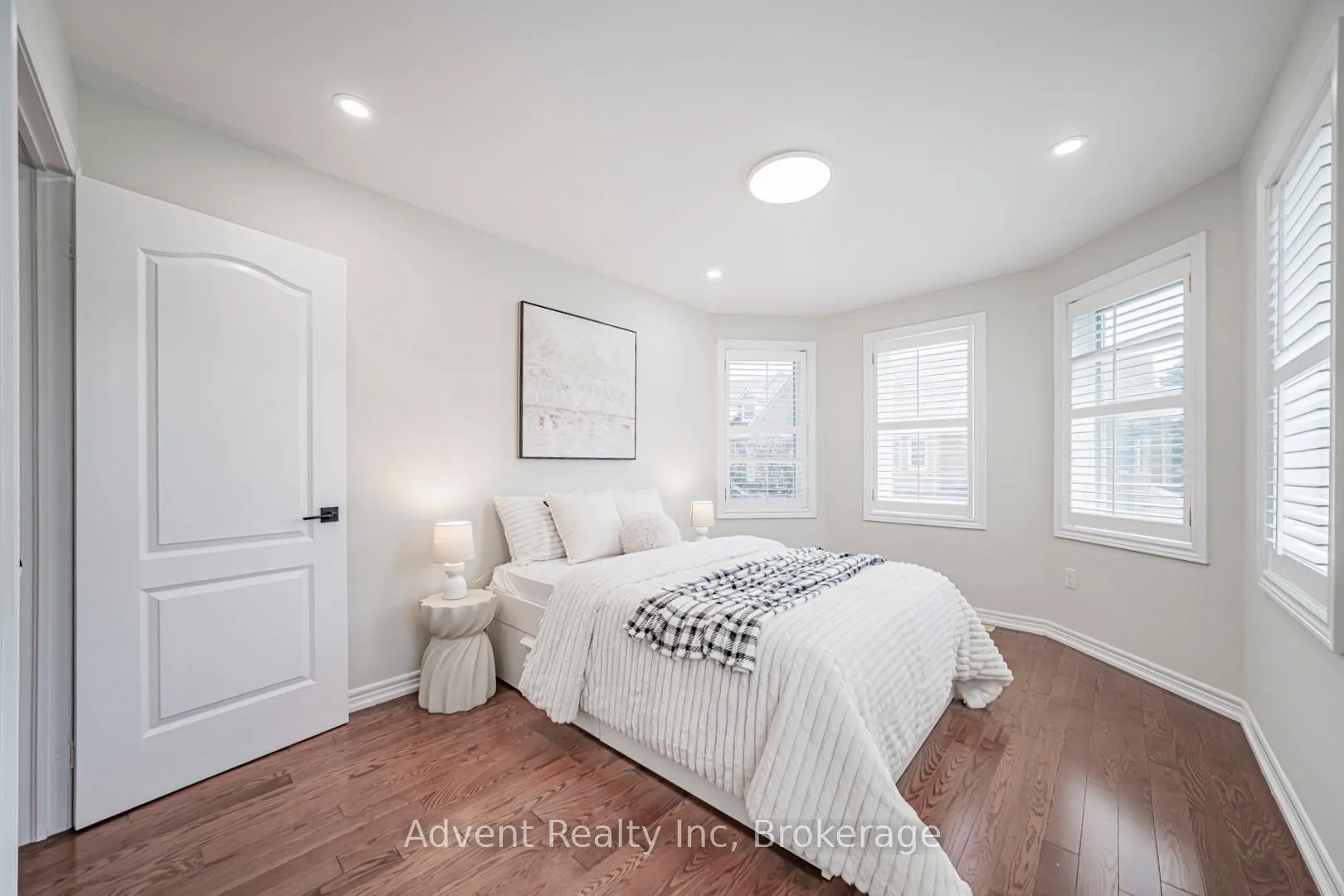 Photo 33 of 2 Albert Baily Way, Markham, Buttonville — HOMEH
