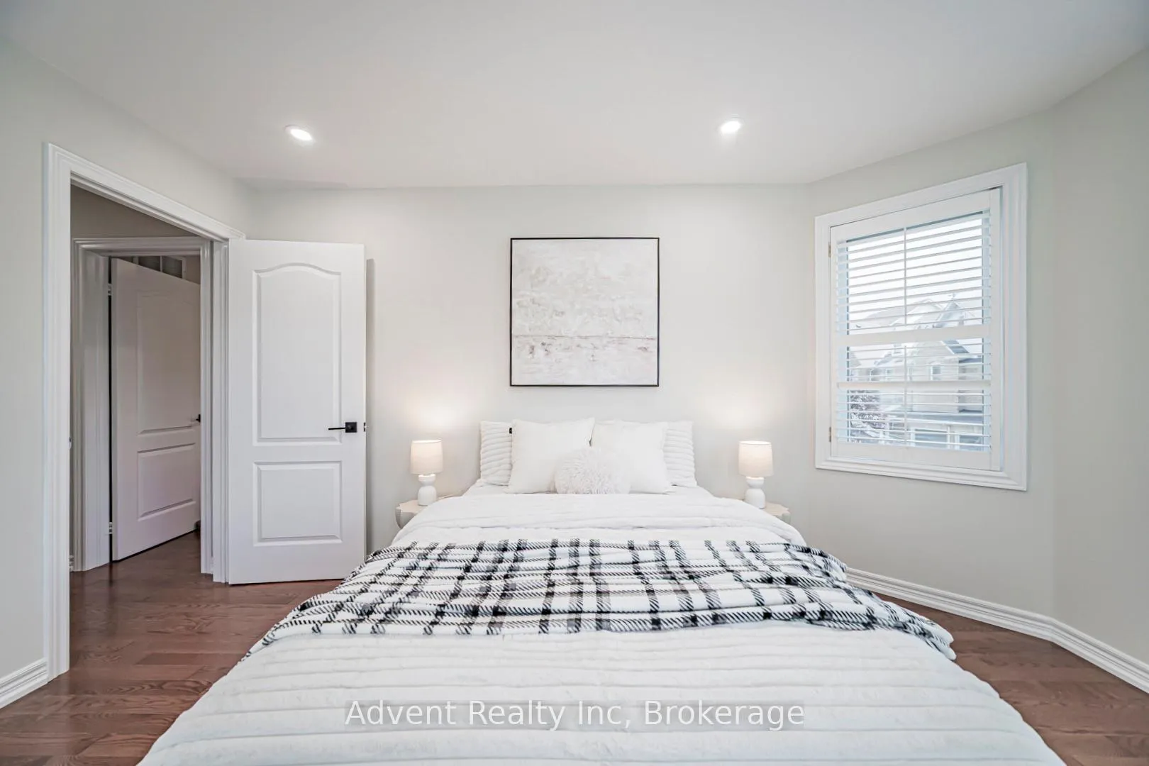 Photo 34 of 2 Albert Baily Way, Markham, Buttonville — HOMEH